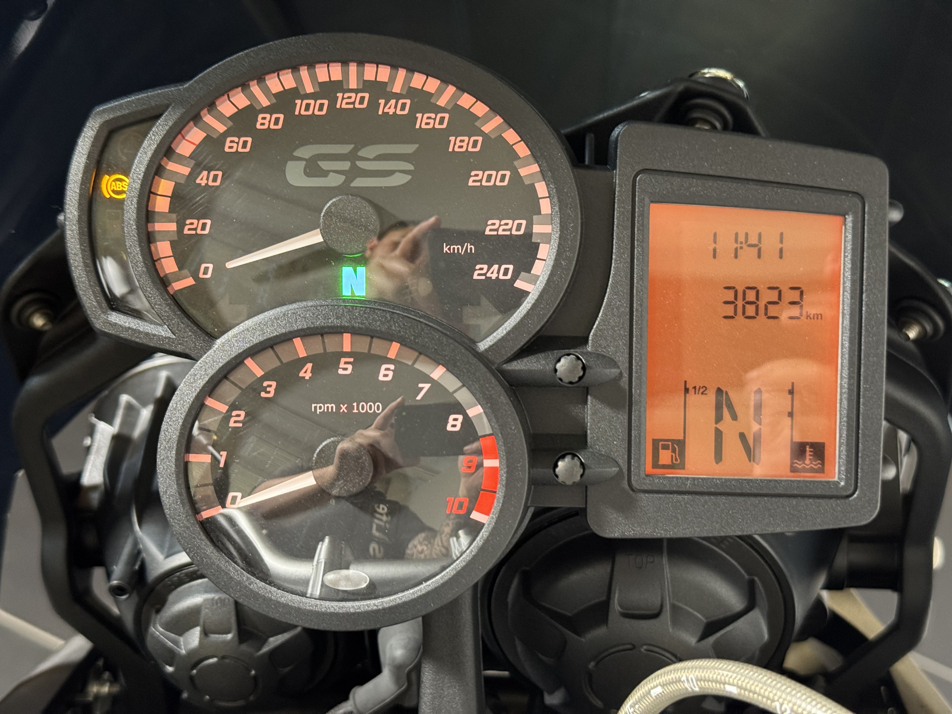 BMW F 800 GS-showroom-element-2