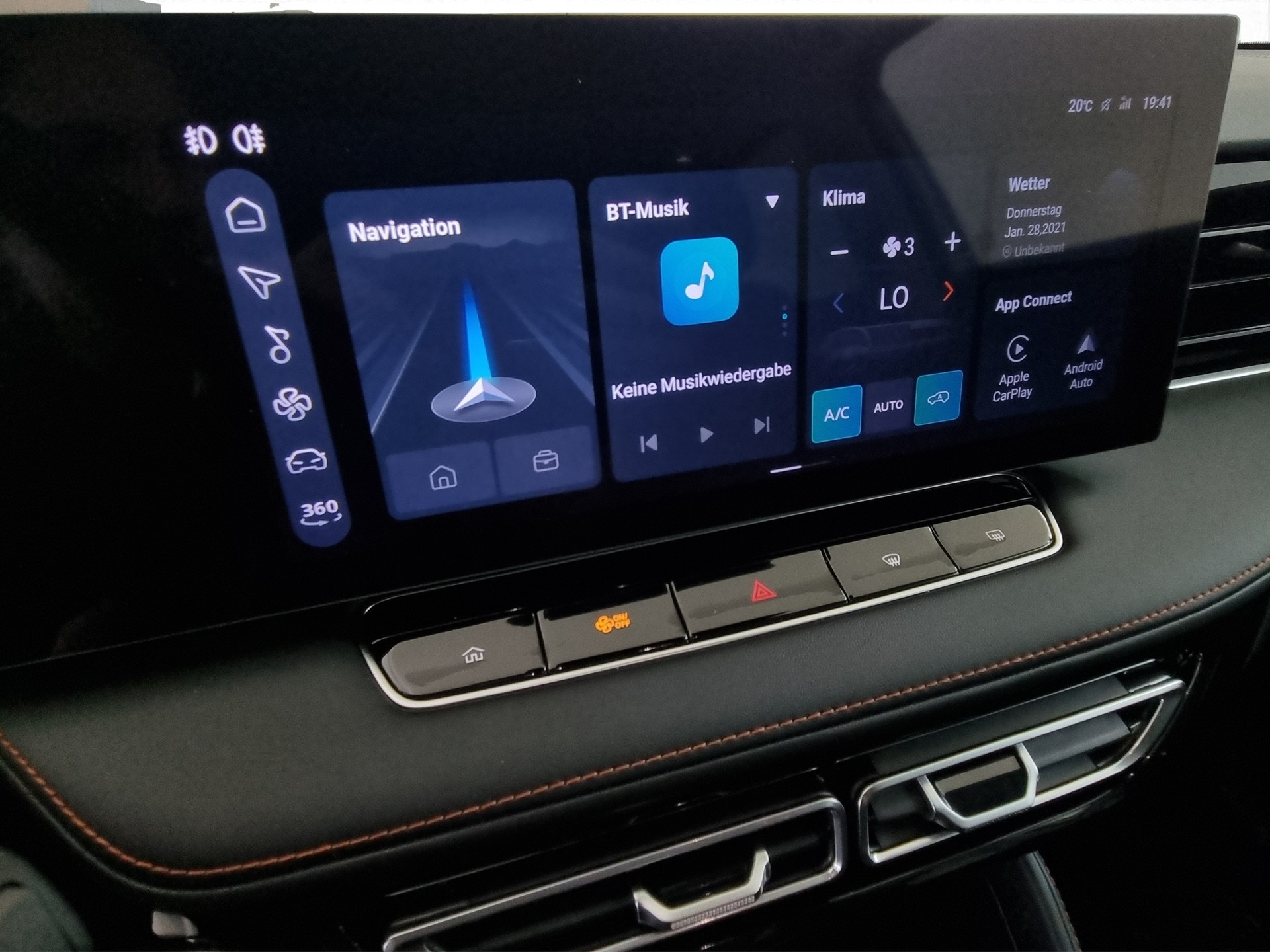 MG MG HS 1.5 T PHEV Luxury-image-13