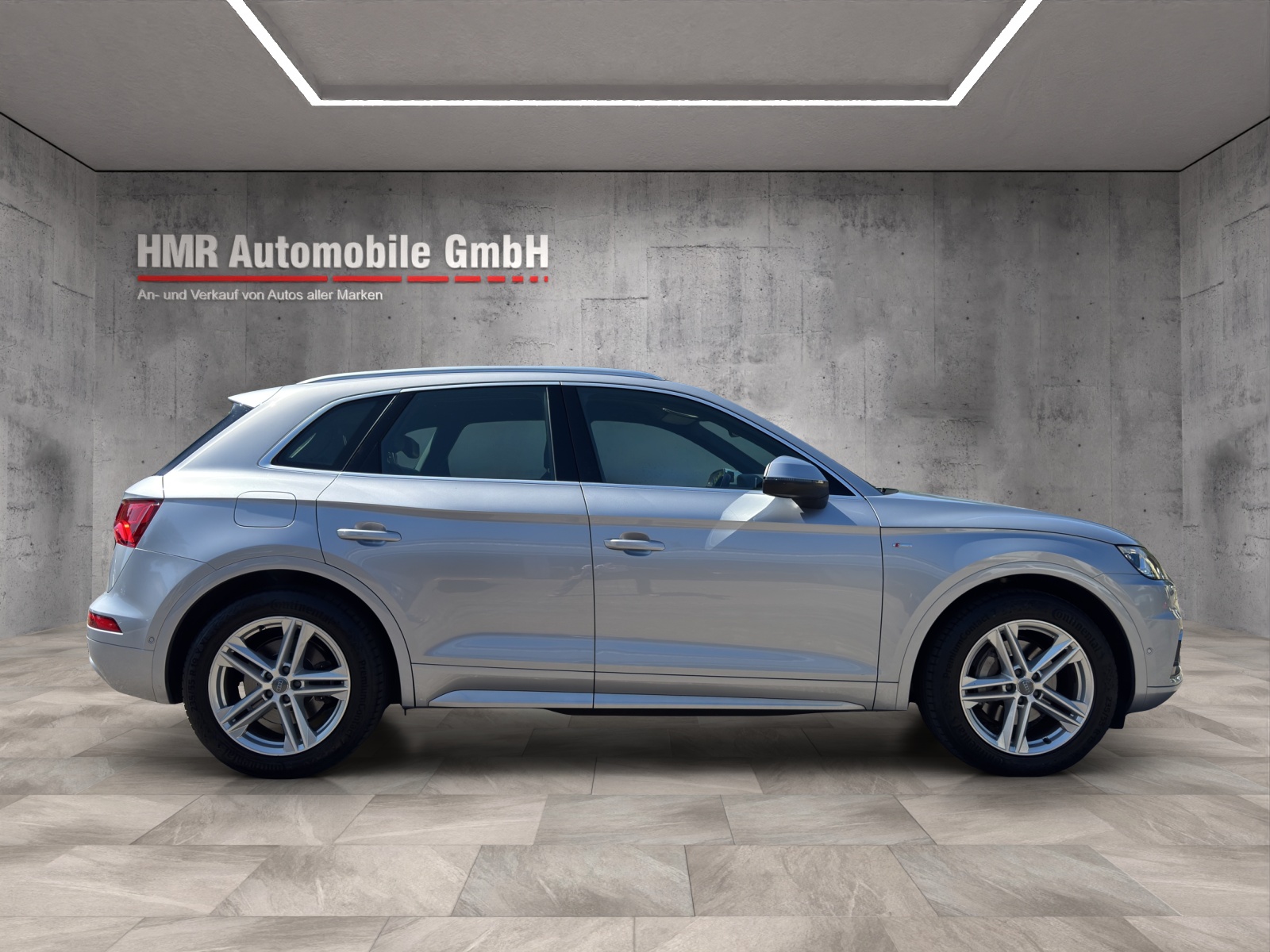 AUDI Q5 2.0 TDI quattro-image-6