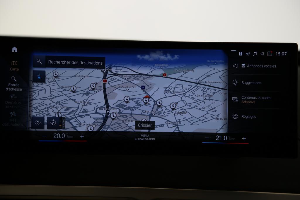BMW iX xDrive50-image-9