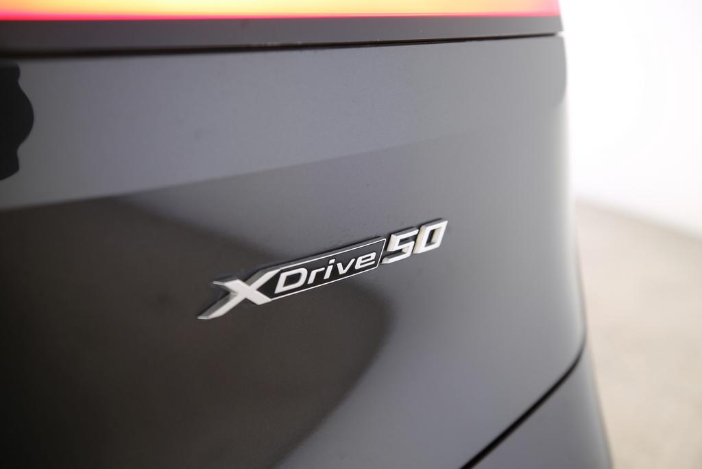 BMW iX xDrive50-image-18