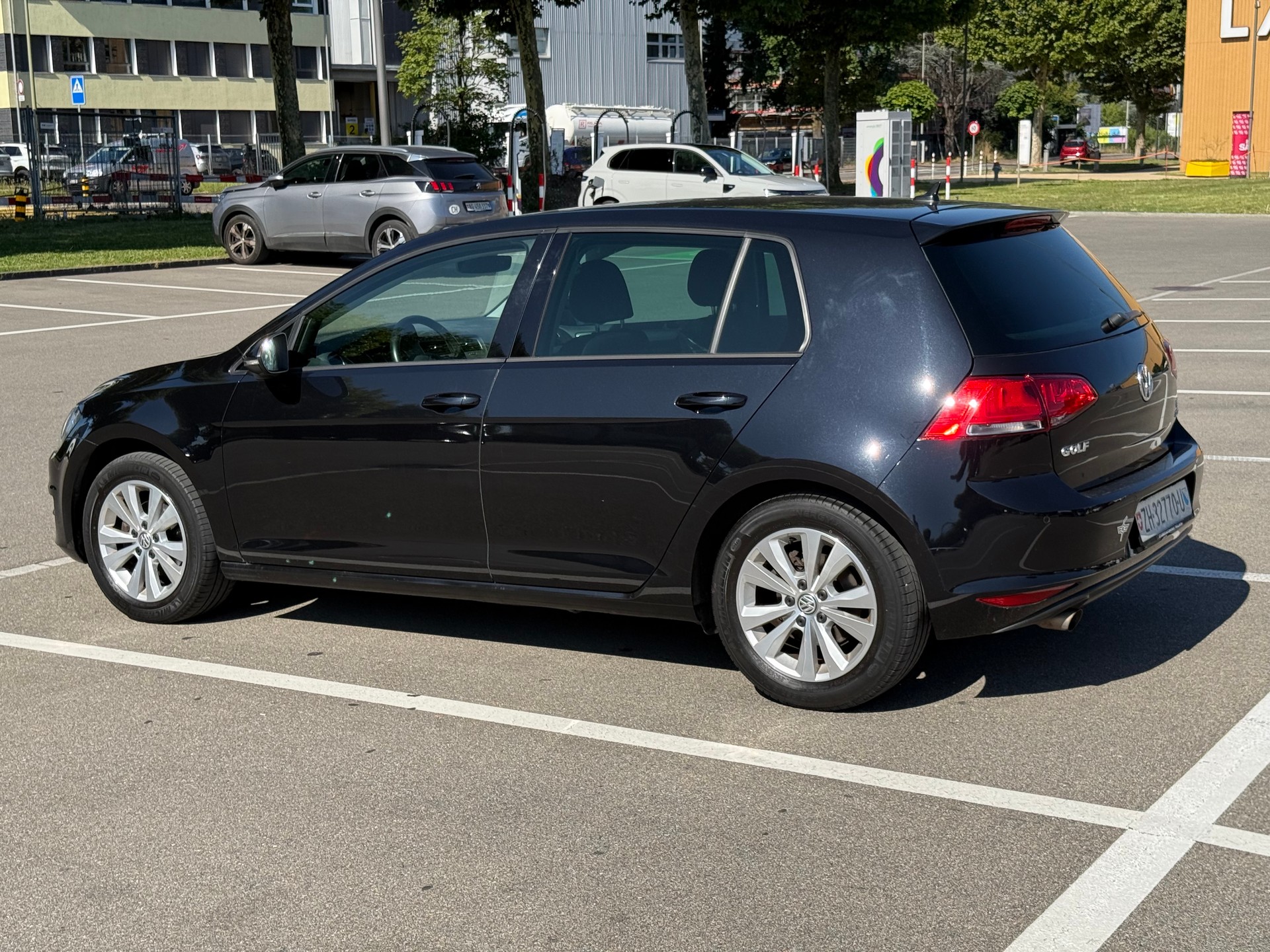 VW Golf 1.2 TSI Value DSG-image-7