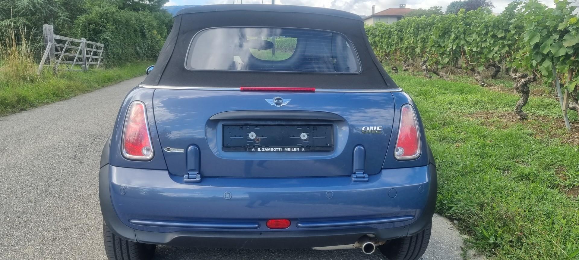 MINI One Cabriolet-image-5