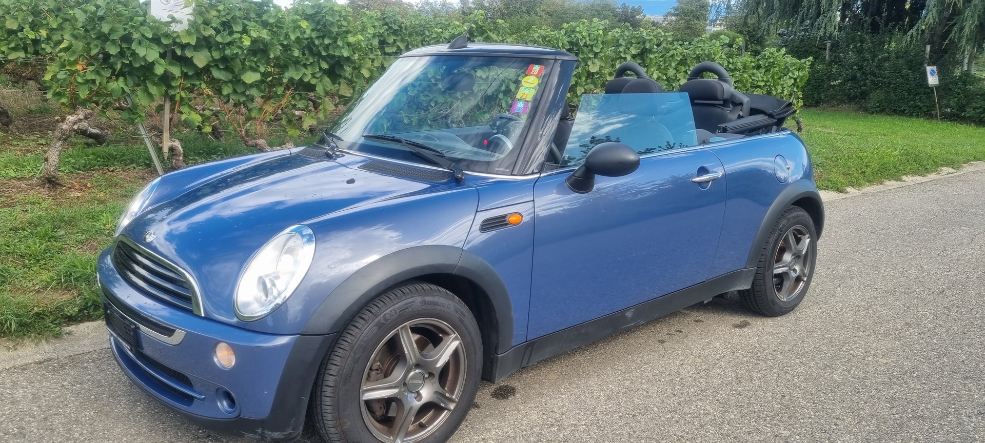 MINI One Cabriolet-image-6