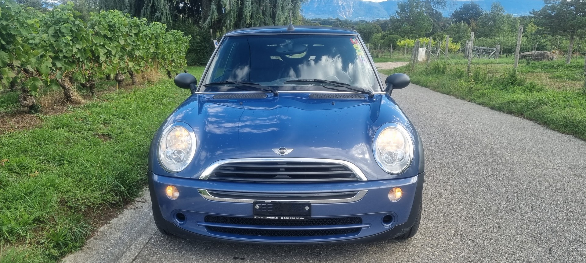 MINI One Cabriolet-image-0
