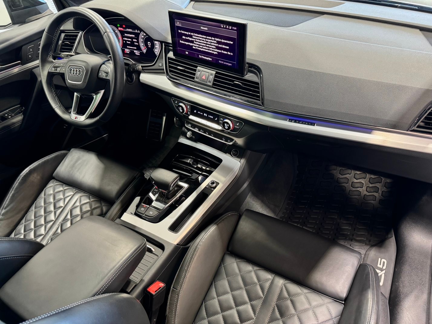 AUDI Q5 Sportback 2.0 40 TDI S Line quattro S-Tronic-image-12