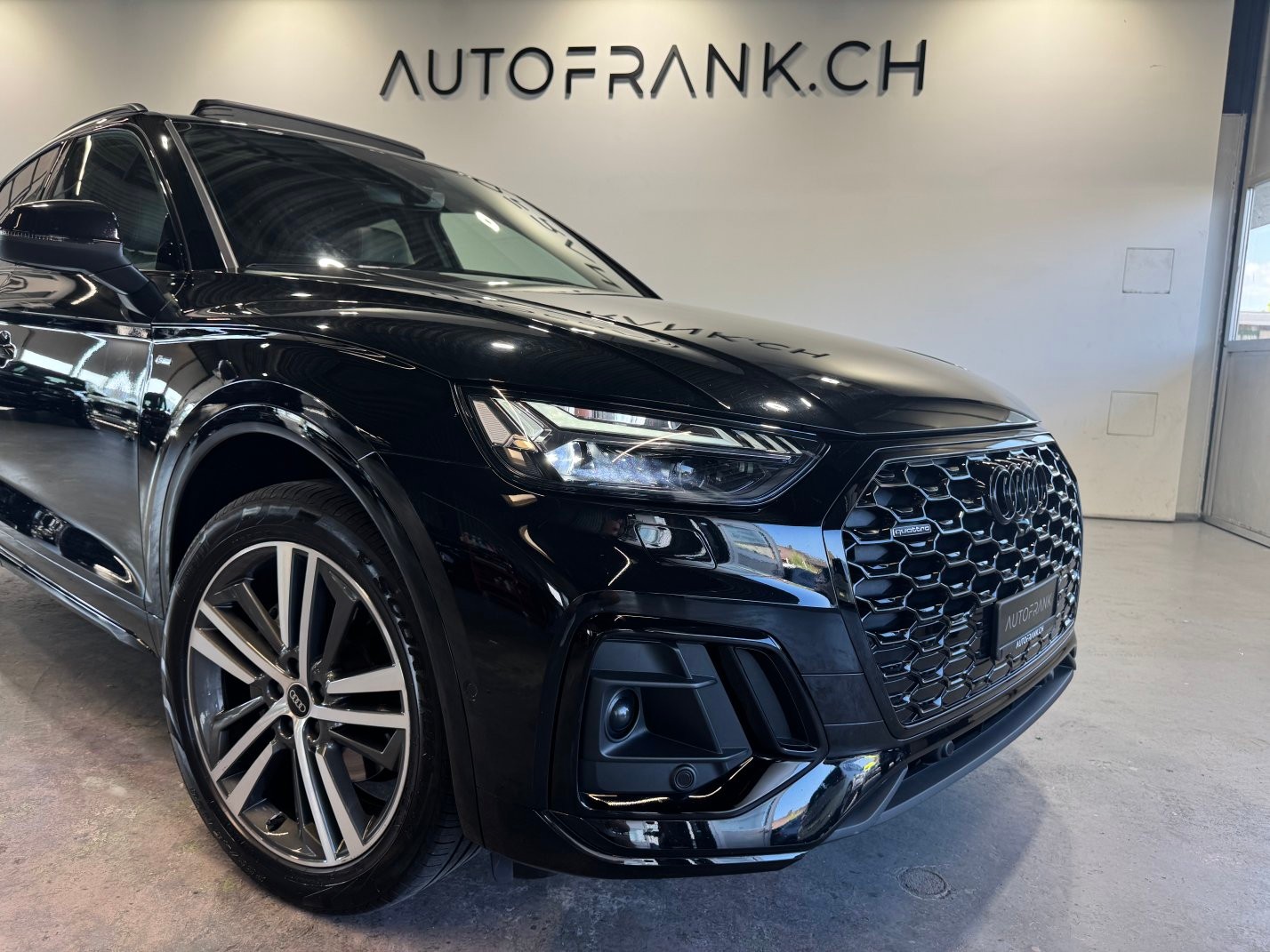 AUDI Q5 Sportback 2.0 40 TDI S Line quattro S-Tronic-image-3