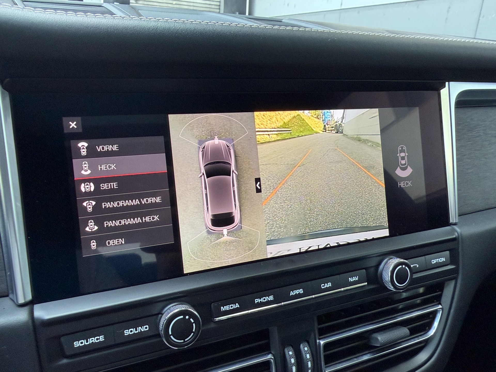 PORSCHE Macan 2.9 V6 GTS-image-24