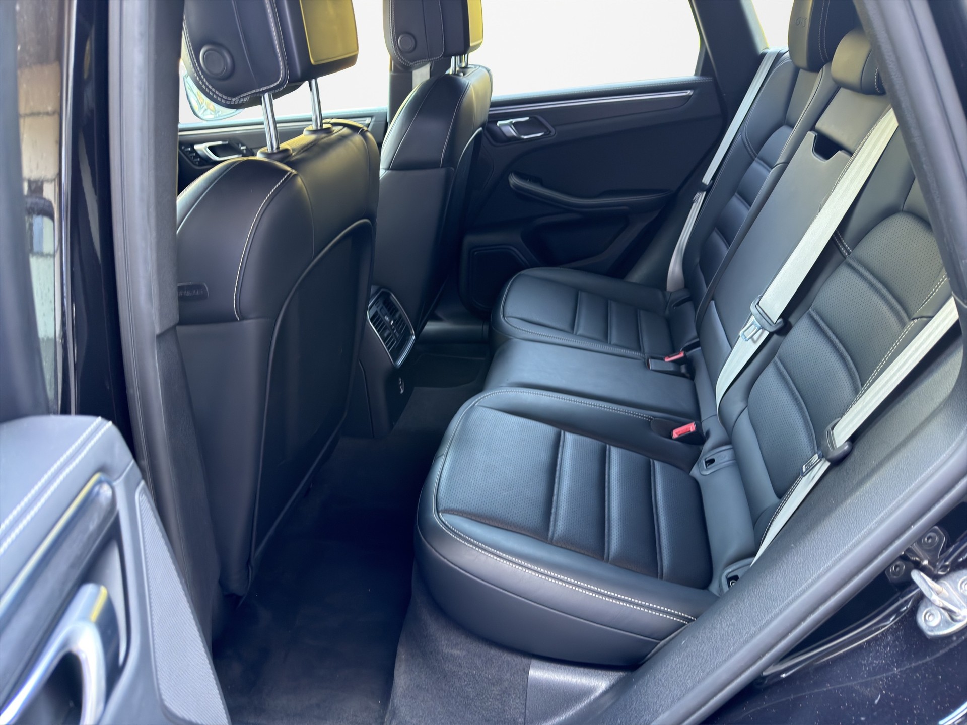 PORSCHE Macan 2.9 V6 GTS-image-13