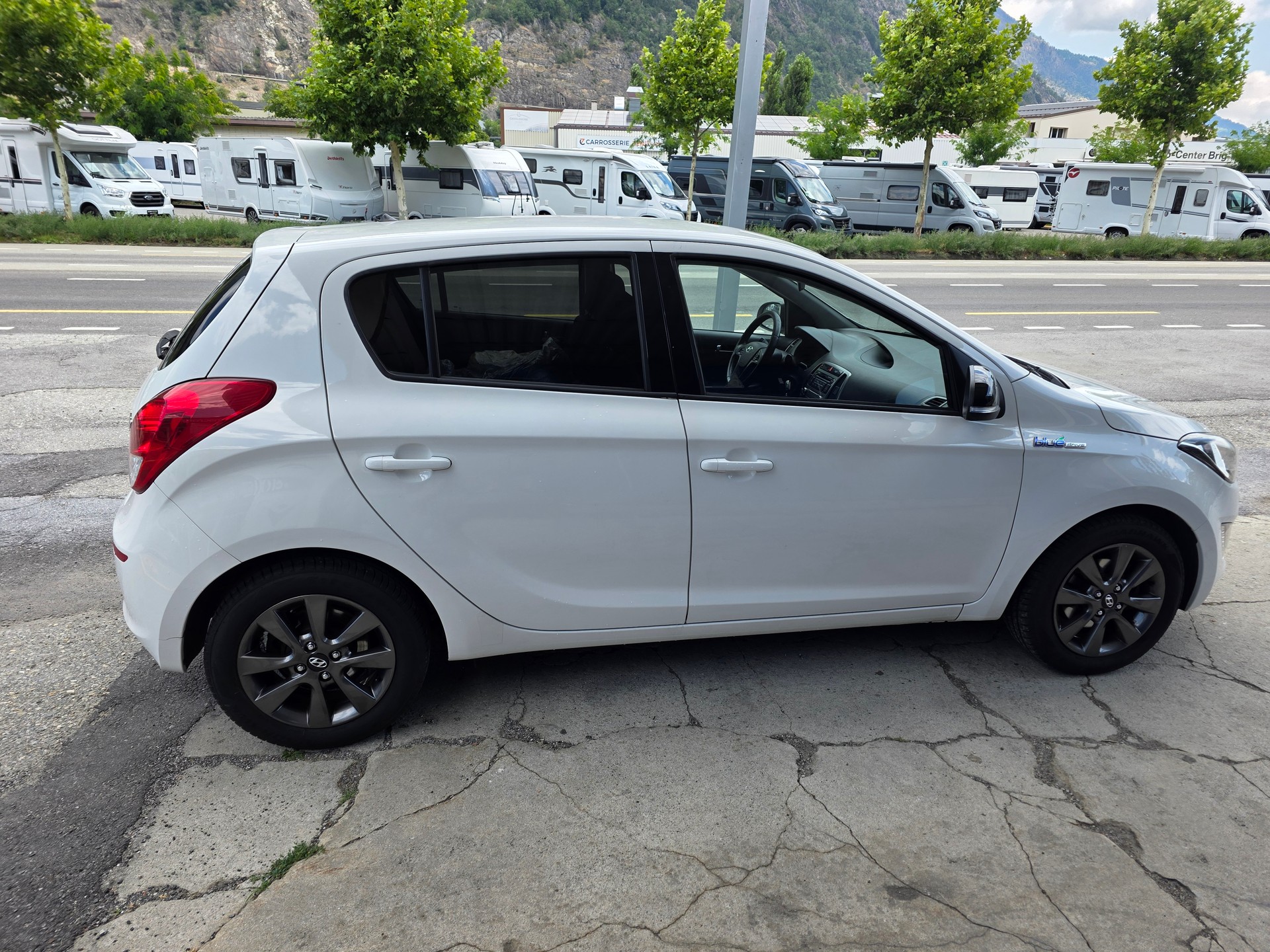 HYUNDAI i20 1.2 GO!-image-6