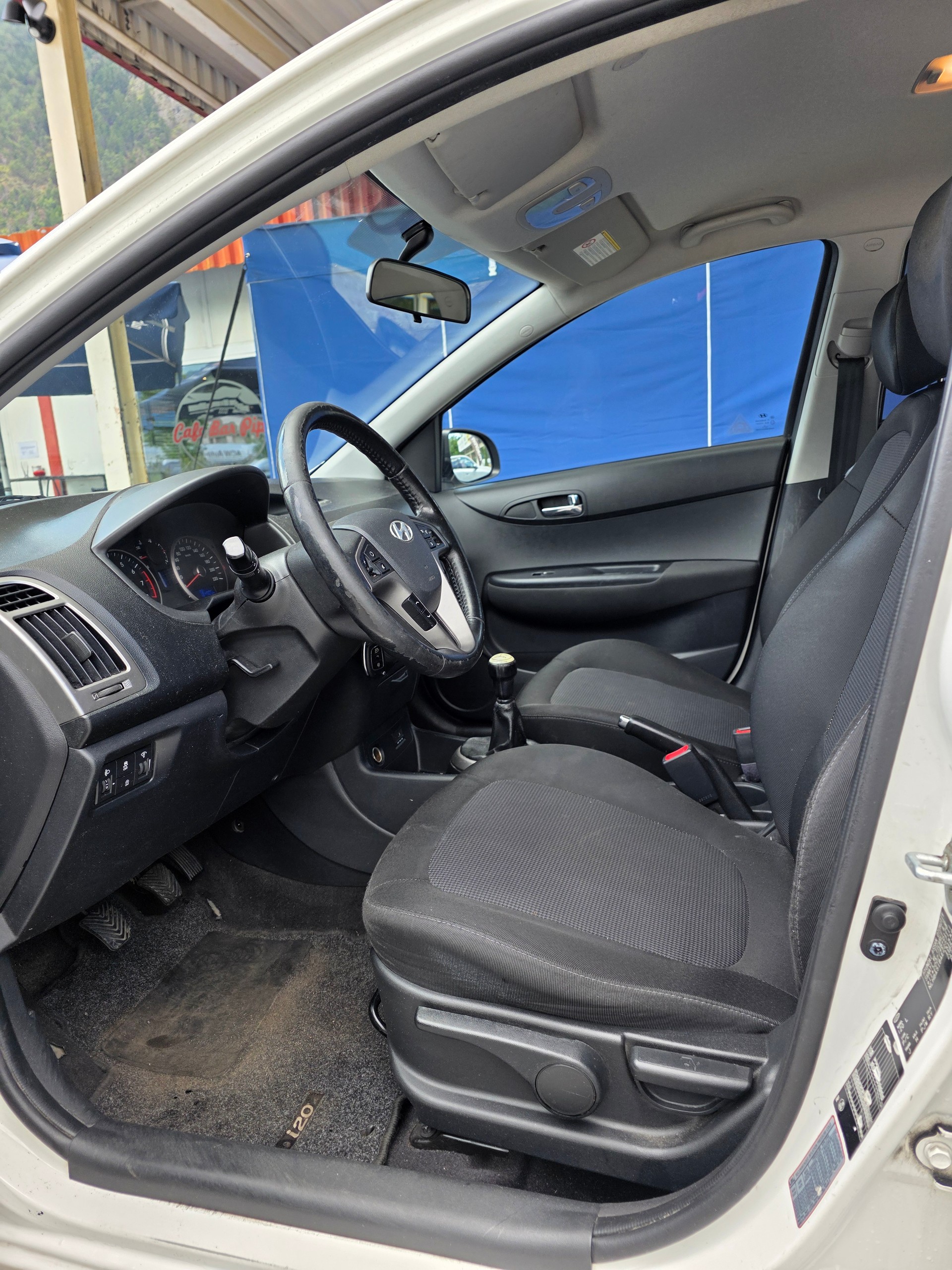 HYUNDAI i20 1.2 GO!-image-11