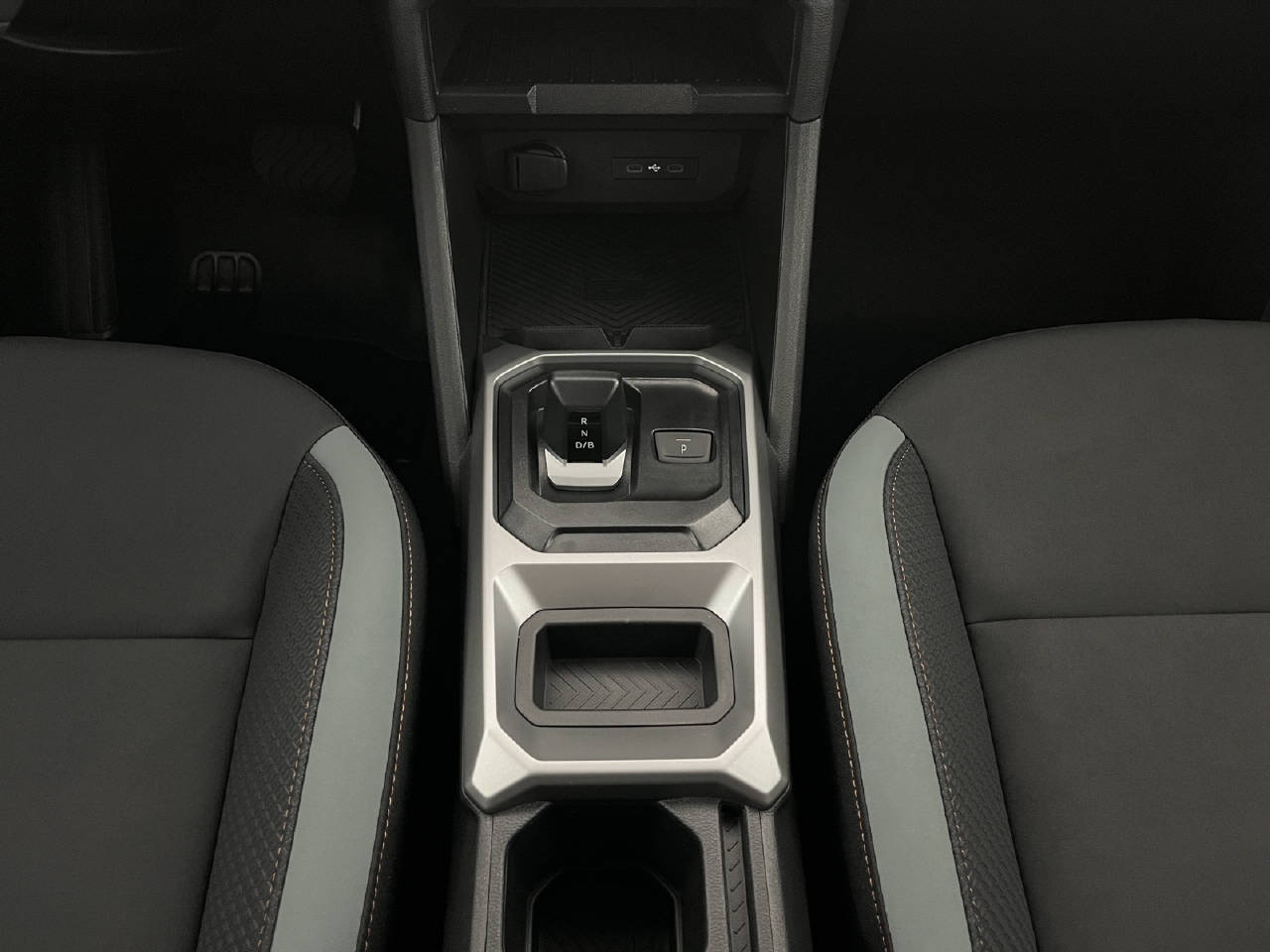DACIA Duster 1.8 Hybrid Extreme-image-13