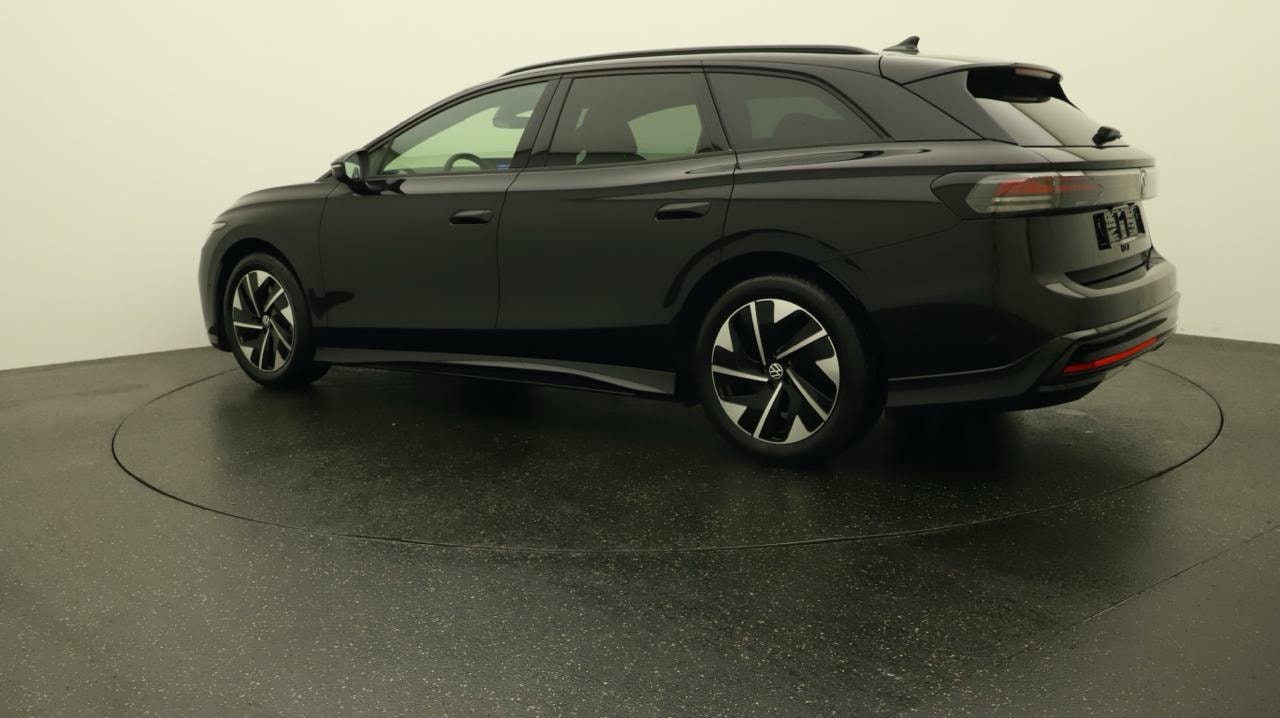 VW ID.7 Tourer Pro 77 kWh Limited-image-2