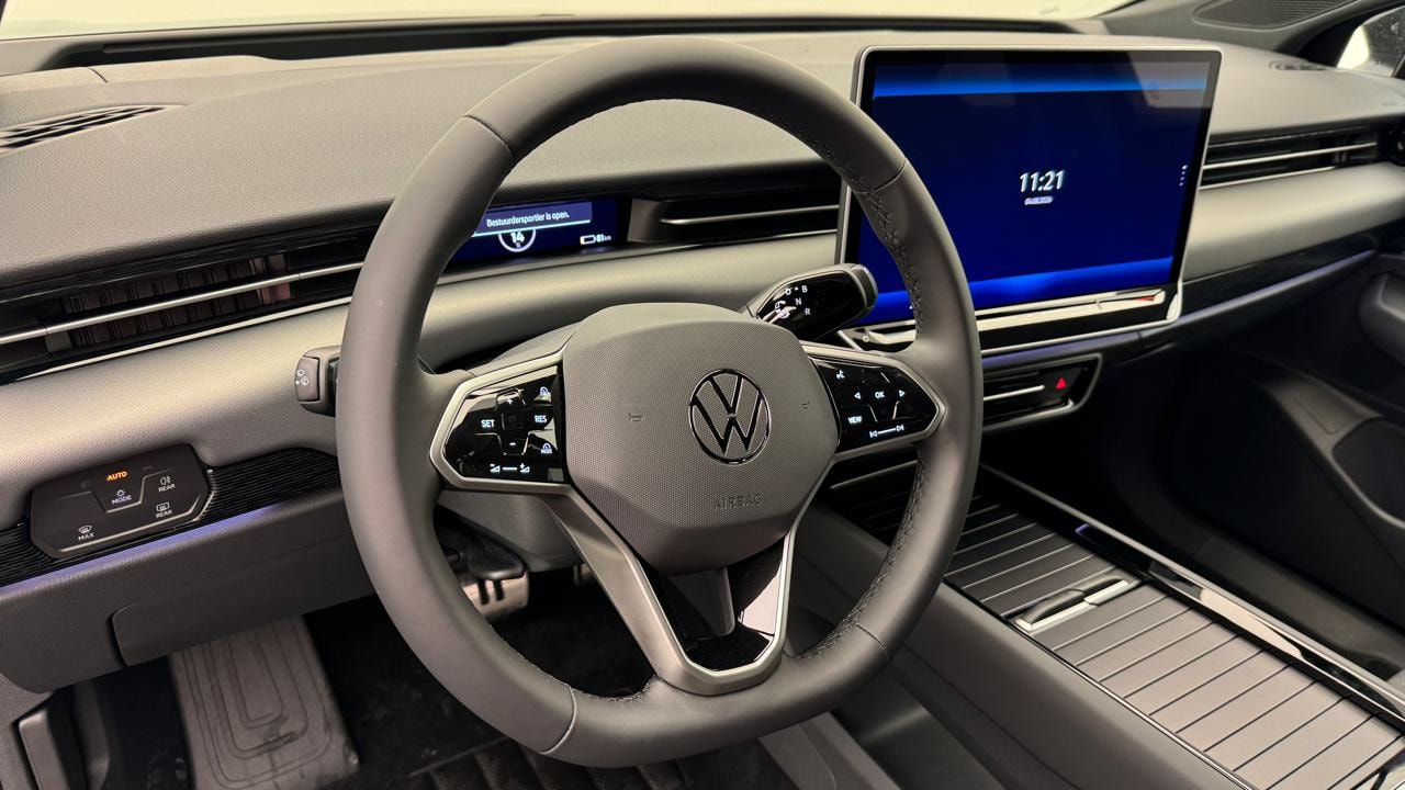 VW ID.7 Tourer Pro 77 kWh Limited-image-6