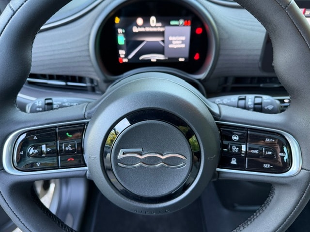 FIAT 500 electric 87 kW Armani-image-9