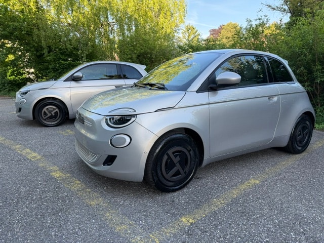 FIAT 500 electric 87 kW Armani-image-3