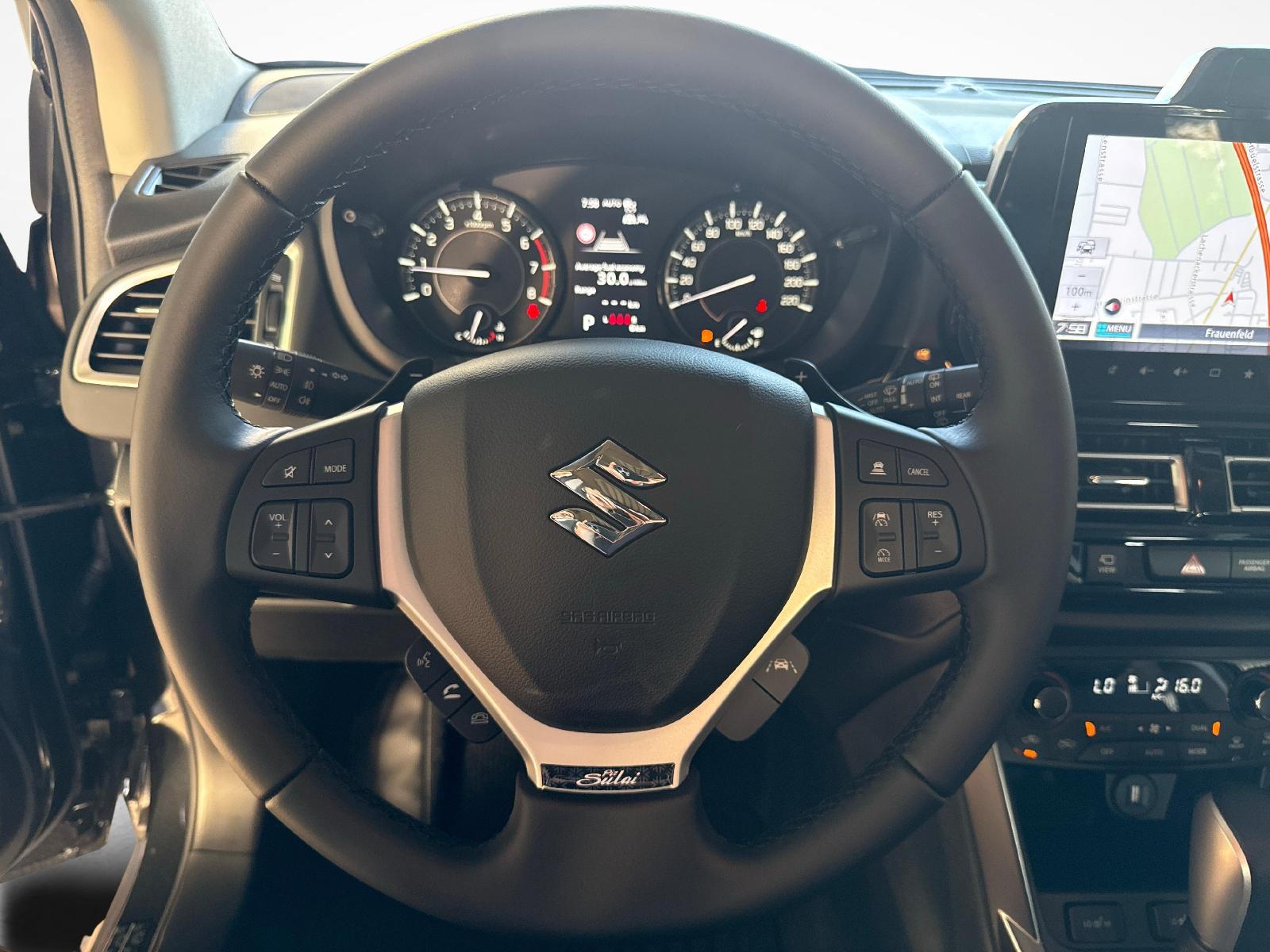 SUZUKI S-Cross 1.4 T Piz Sulai Top Hybrid 4x4-image-15