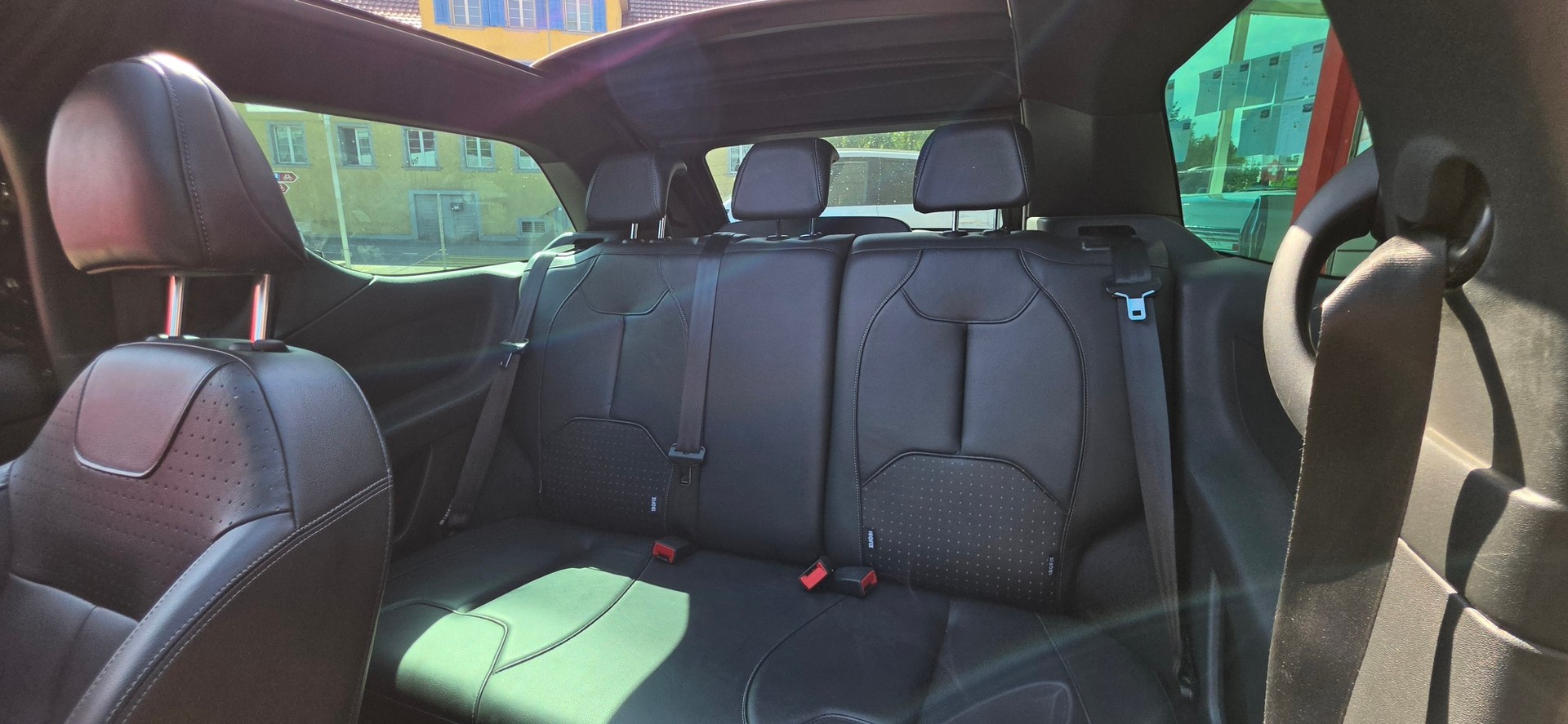 CITROEN DS3 Cabrio 1.6i-image-28
