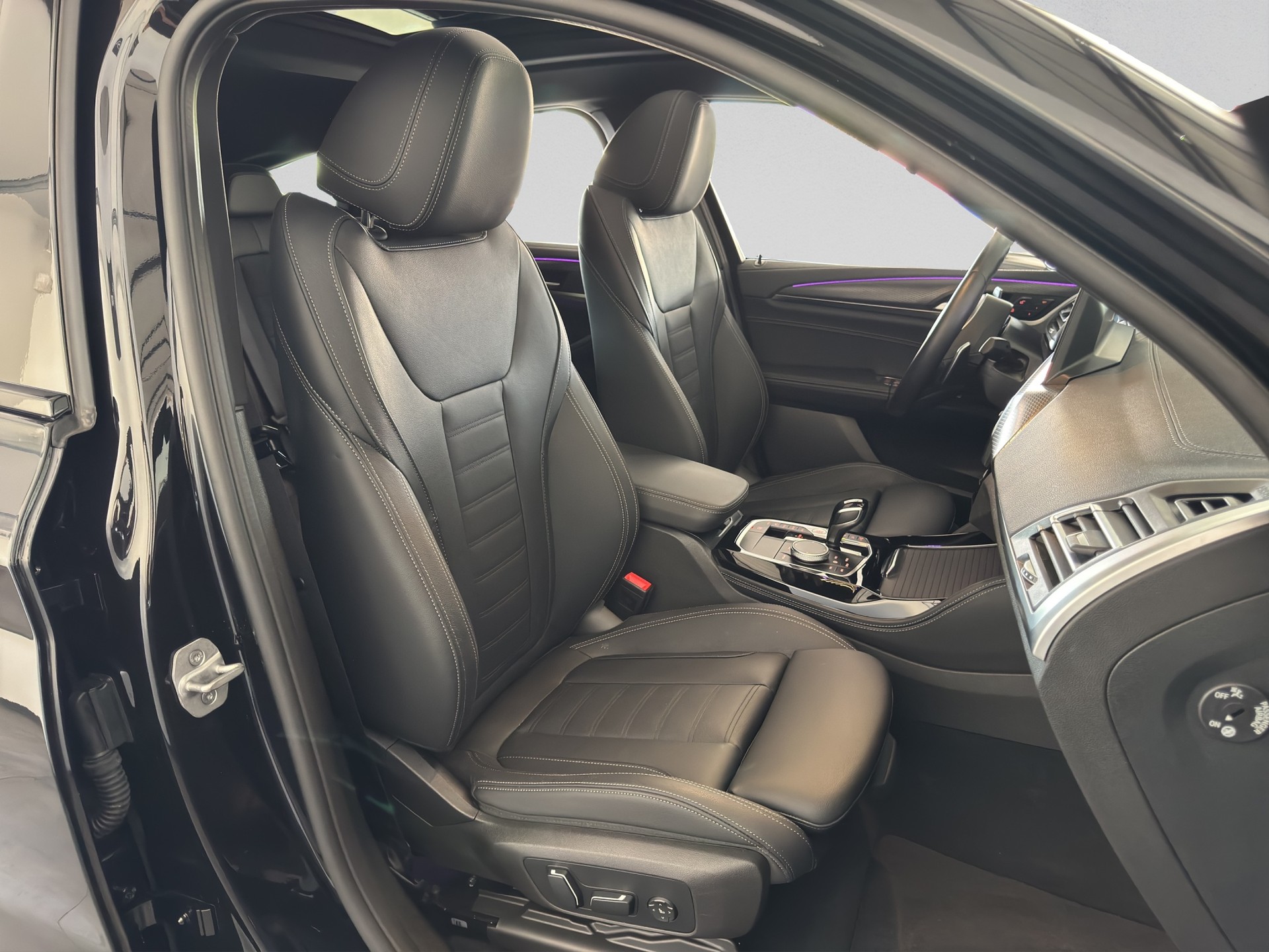 BMW X4 xDrive 48V 30d M Sport Steptronic-image-14