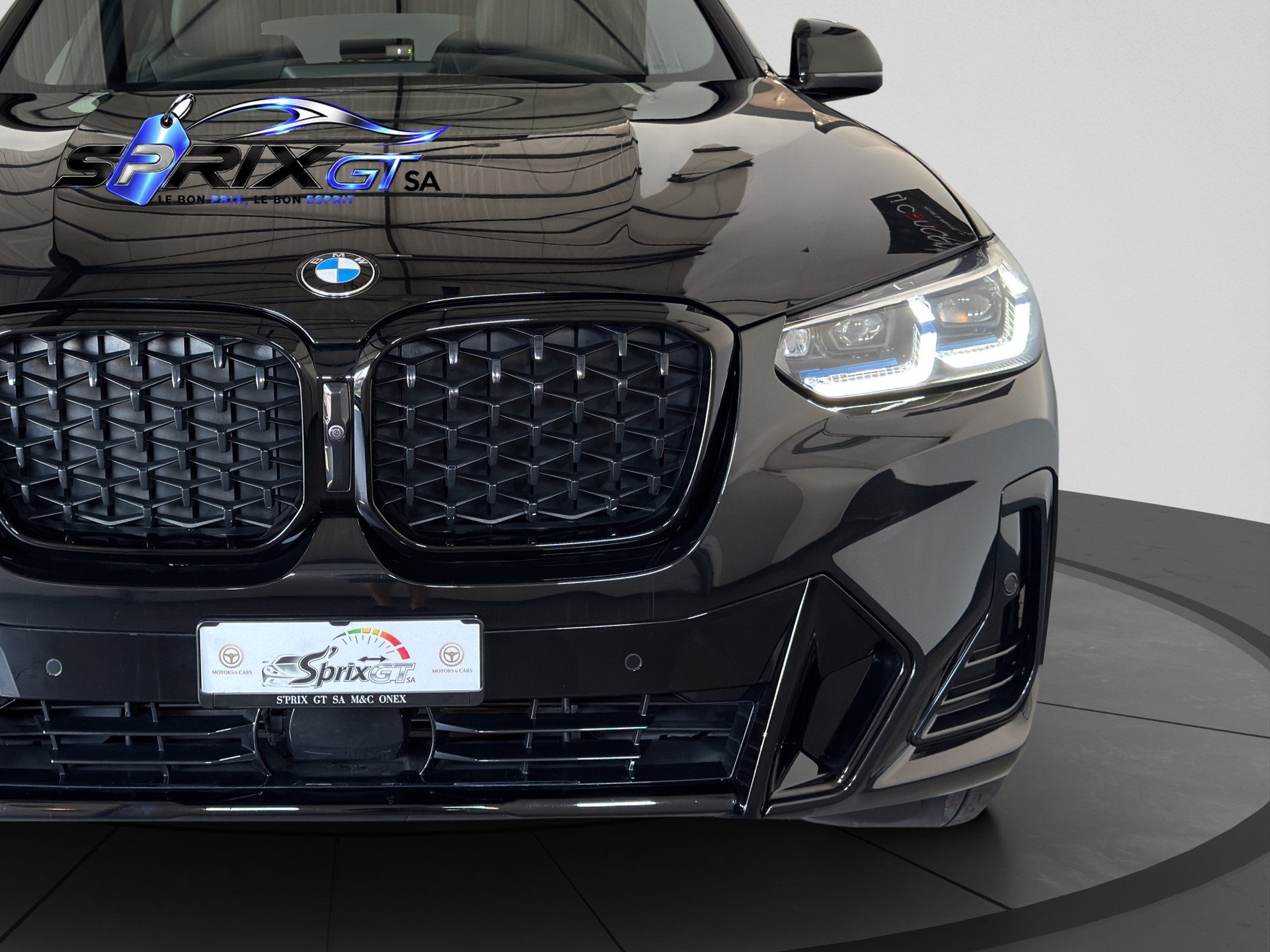 BMW X4 xDrive 48V 30d M Sport Steptronic-showroom-element-3