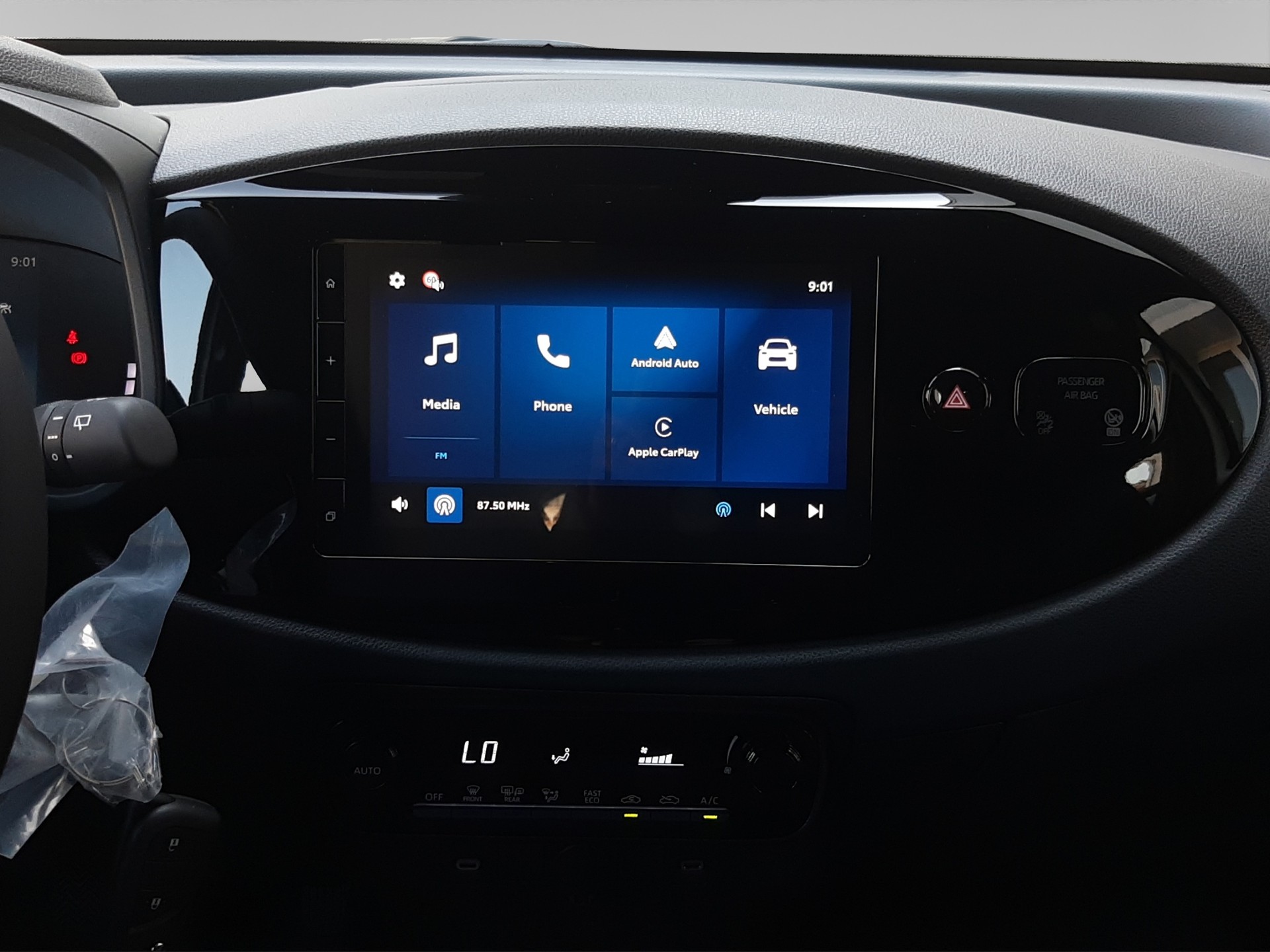 TOYOTA Aygo X 1.5 VVT-i HSD Comfort-image-13