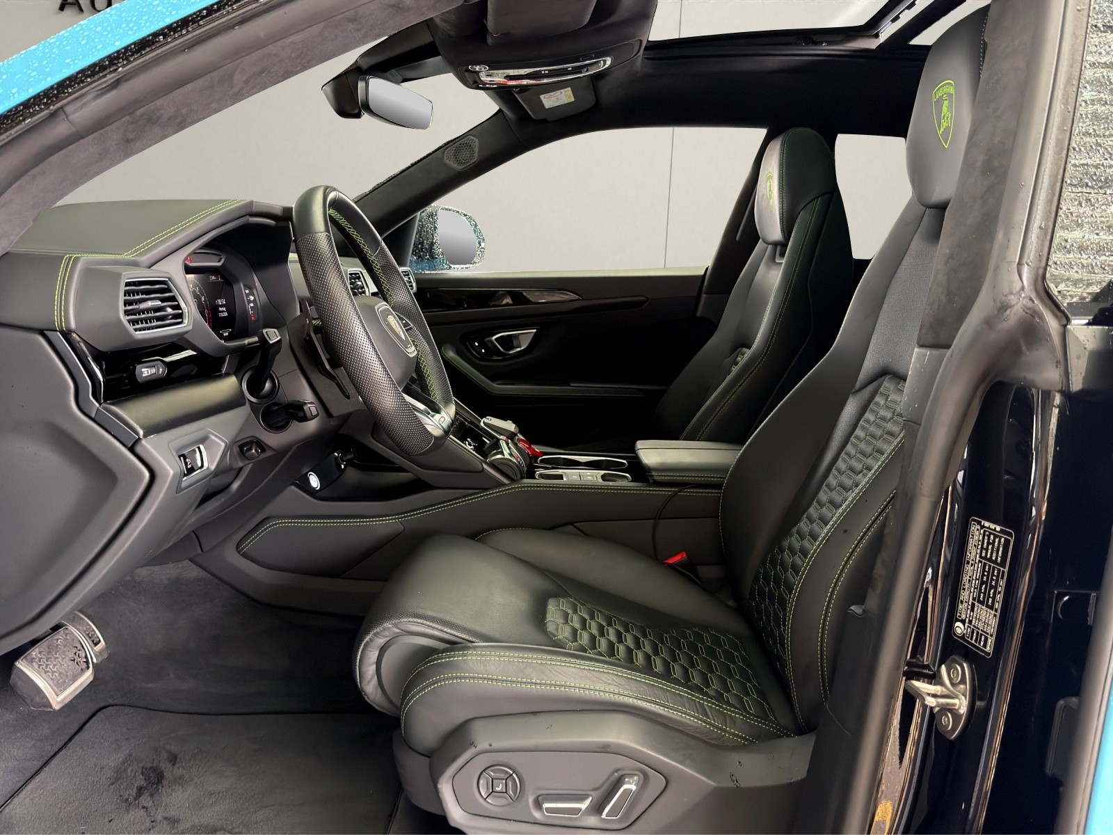 LAMBORGHINI Urus E-Gear-image-9