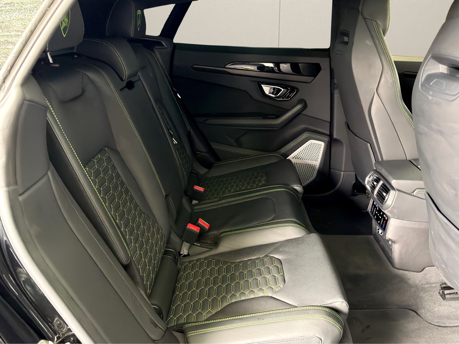 LAMBORGHINI Urus E-Gear-image-12