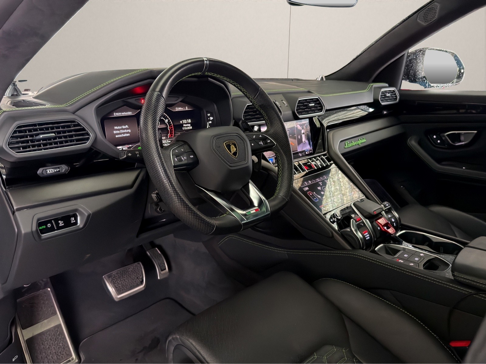 LAMBORGHINI Urus E-Gear-image-8