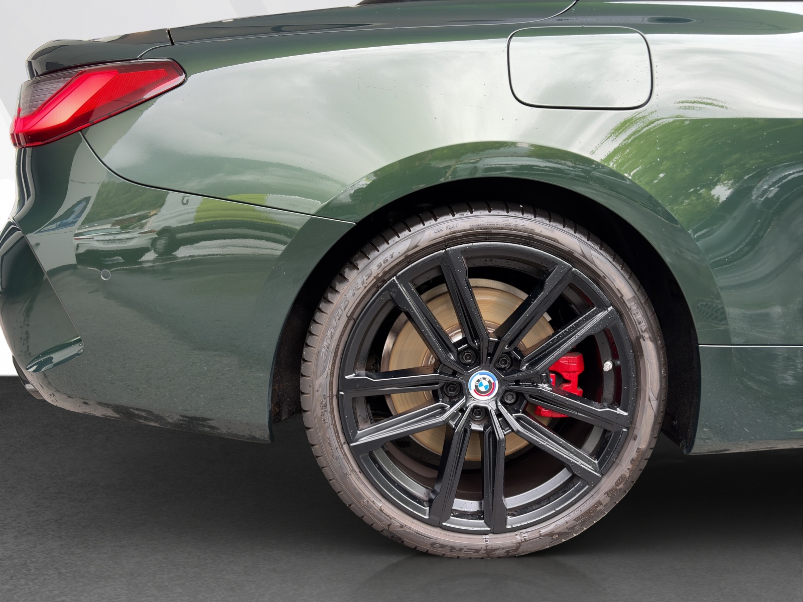 BMW M440i xDrive Cabrio-image-22