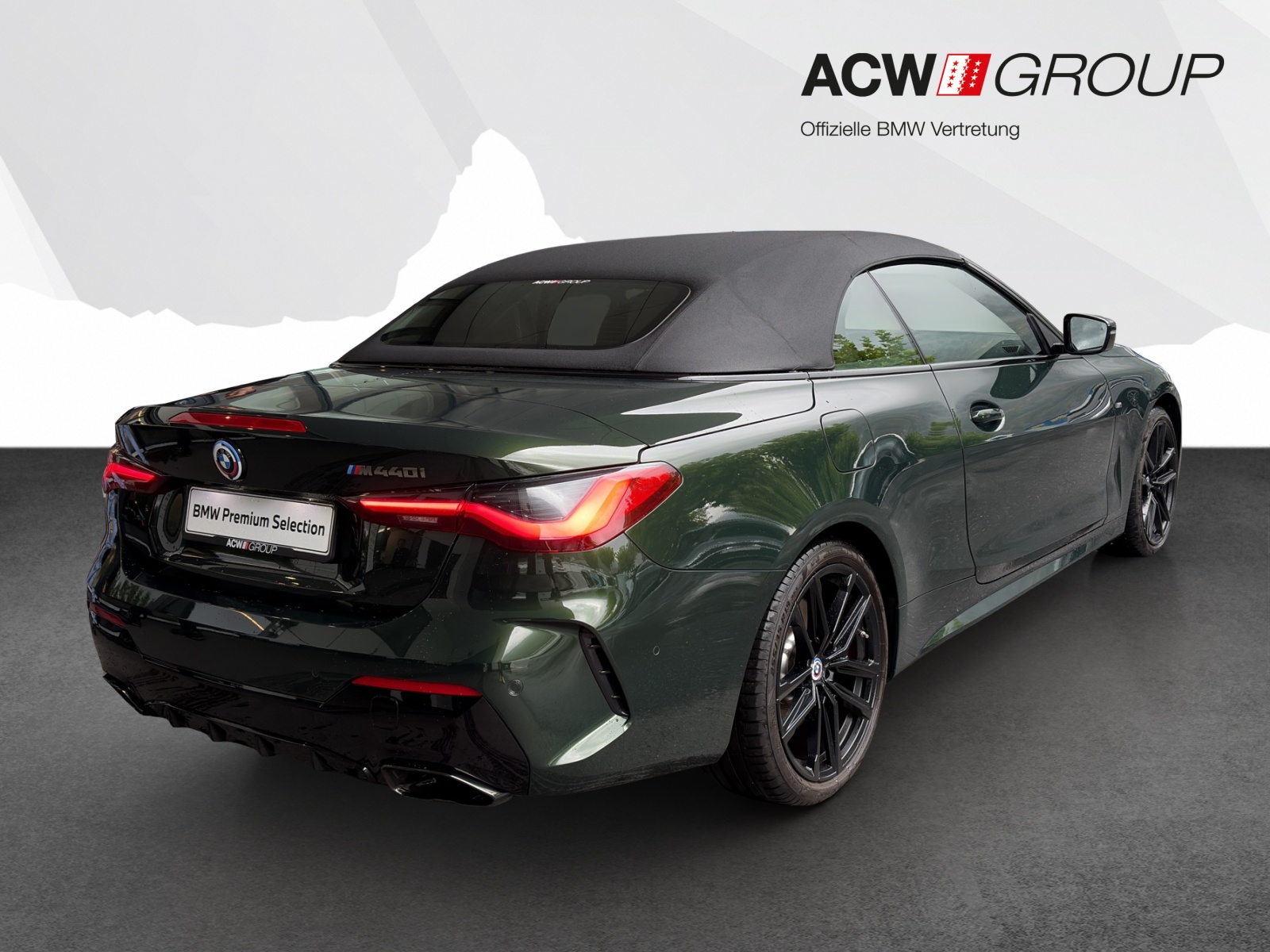 BMW M440i xDrive Cabrio-image-4