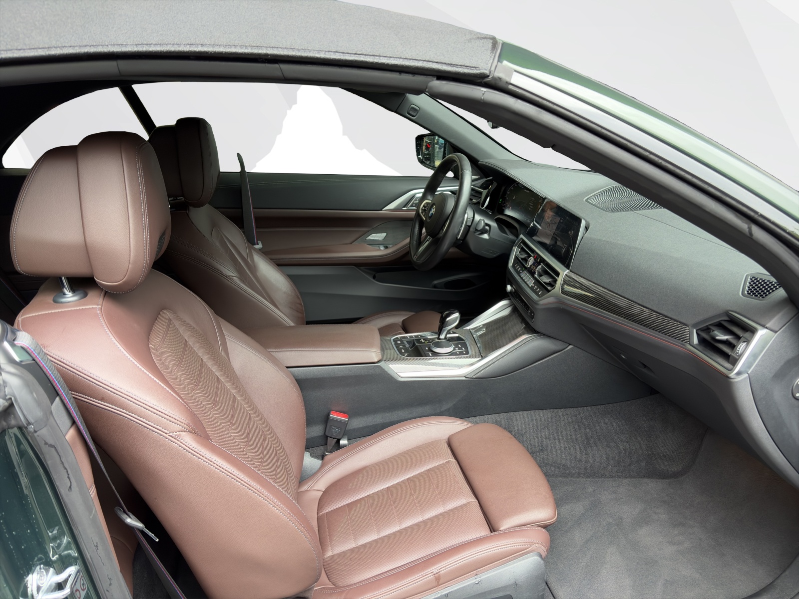 BMW M440i xDrive Cabrio-image-15