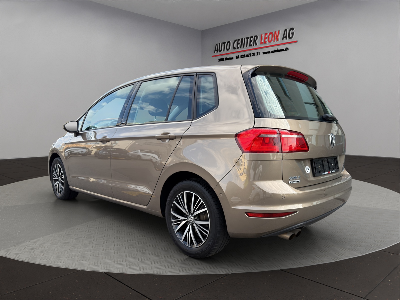 VW Golf Sportsvan 1.4 TSI Allstar DSG-image-3
