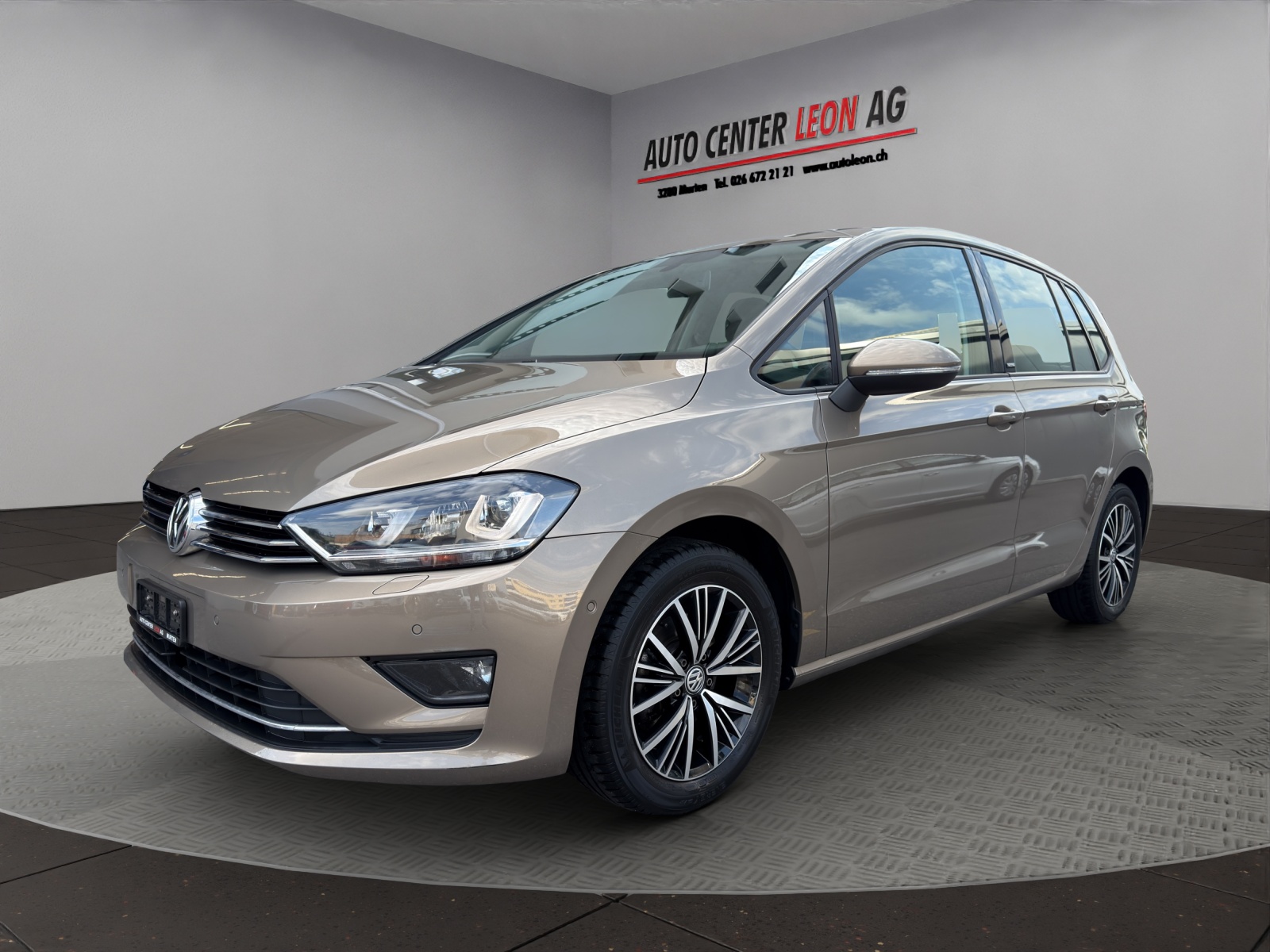 VW Golf Sportsvan 1.4 TSI Allstar DSG-image-1