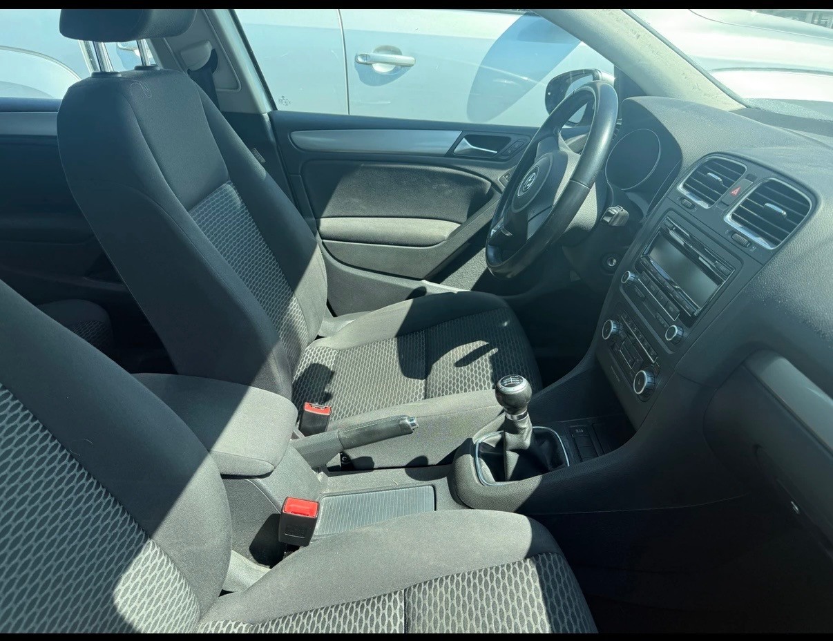 VW Golf 2.0 TDI Team 4Motion-image-4