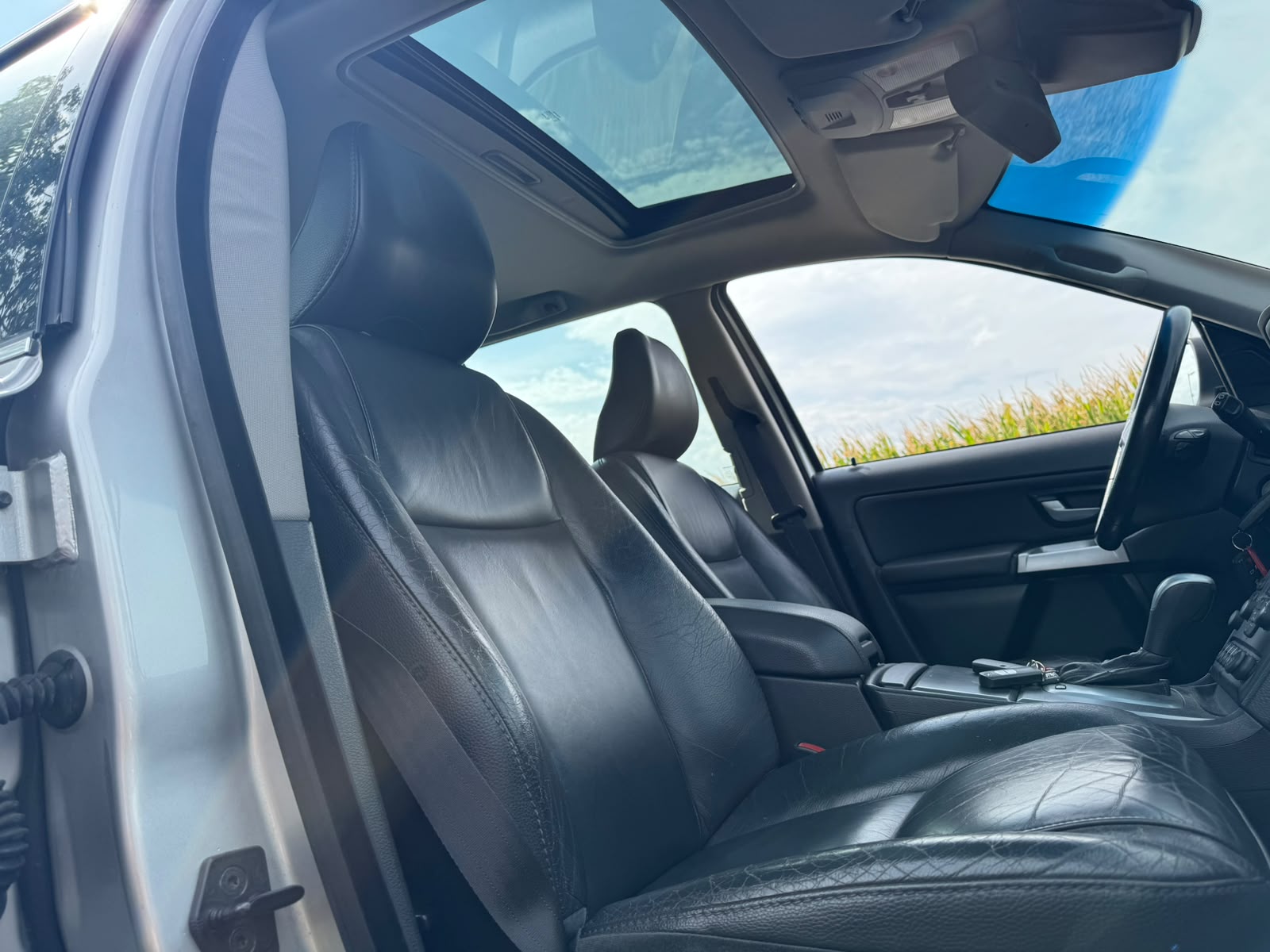 VOLVO XC90 AWD Momentum Geartronic-image-13