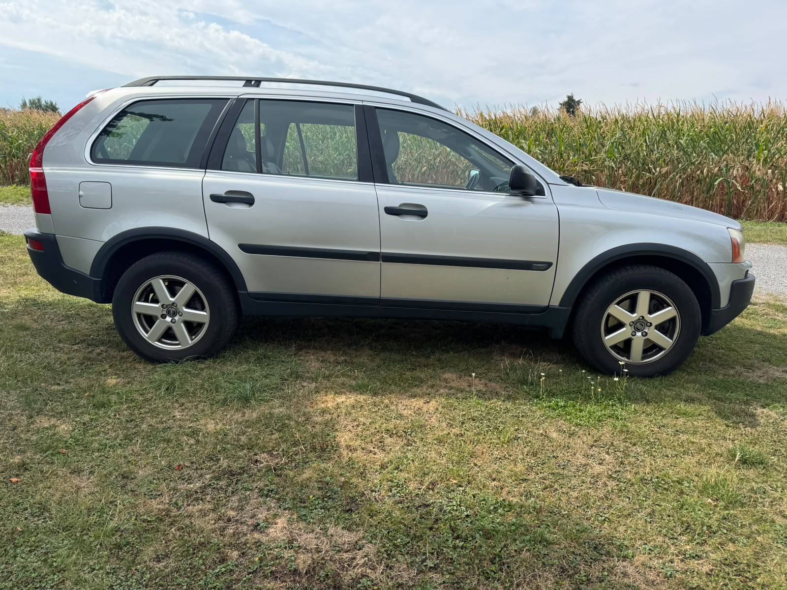 VOLVO XC90 AWD Momentum Geartronic-image-4
