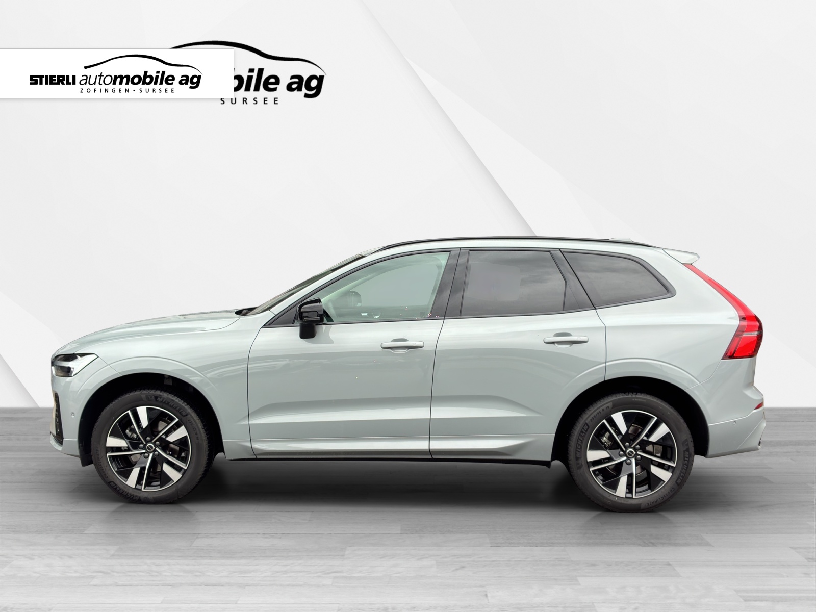 VOLVO XC60 2.0 B5 MH Plus Dark AWD-image-7