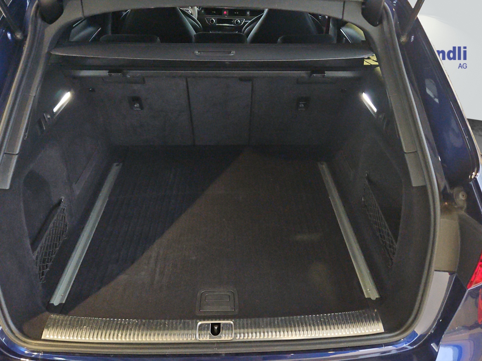 AUDI RS4 Avant 2.9 V6 TFSI quattro T-Tronic-image-9