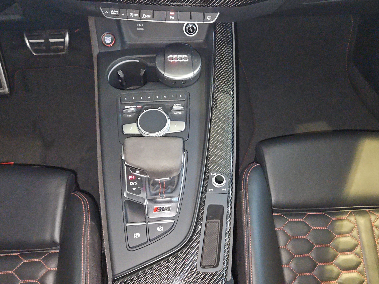 AUDI RS4 Avant 2.9 V6 TFSI quattro T-Tronic-image-14