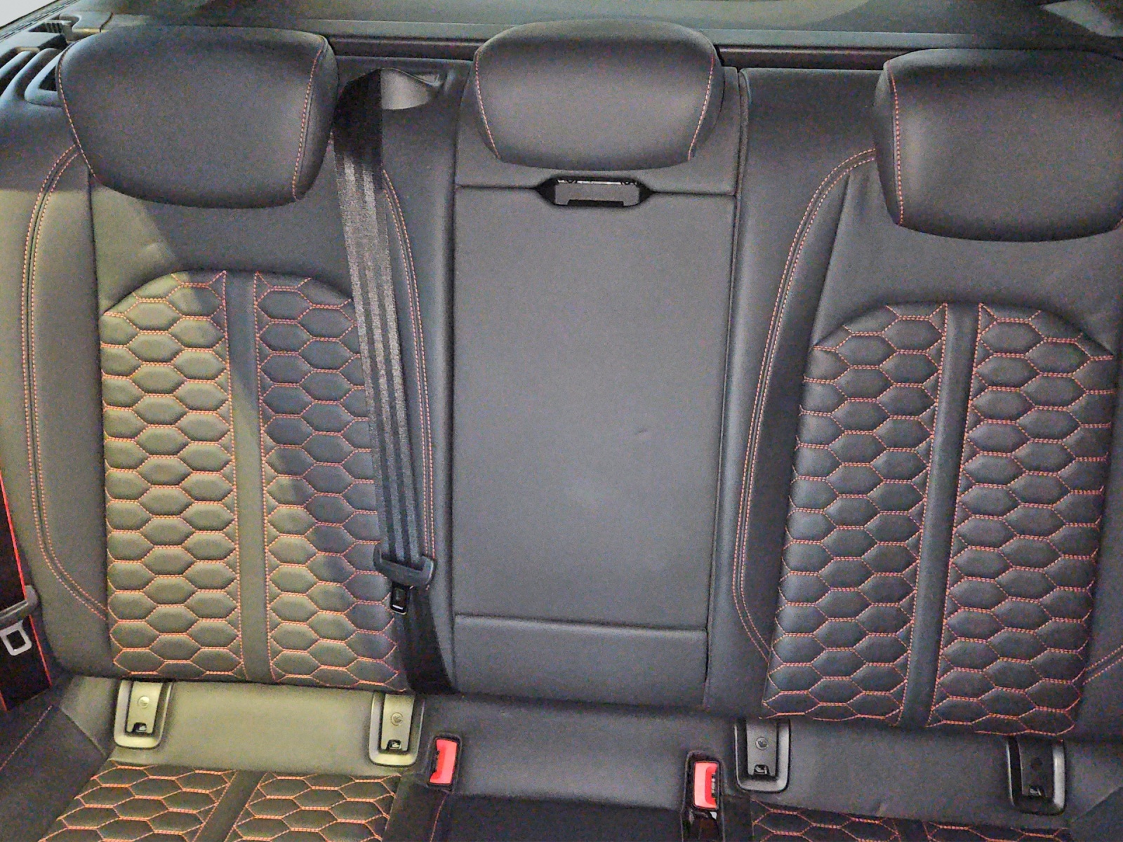 AUDI RS4 Avant 2.9 V6 TFSI quattro T-Tronic-image-8