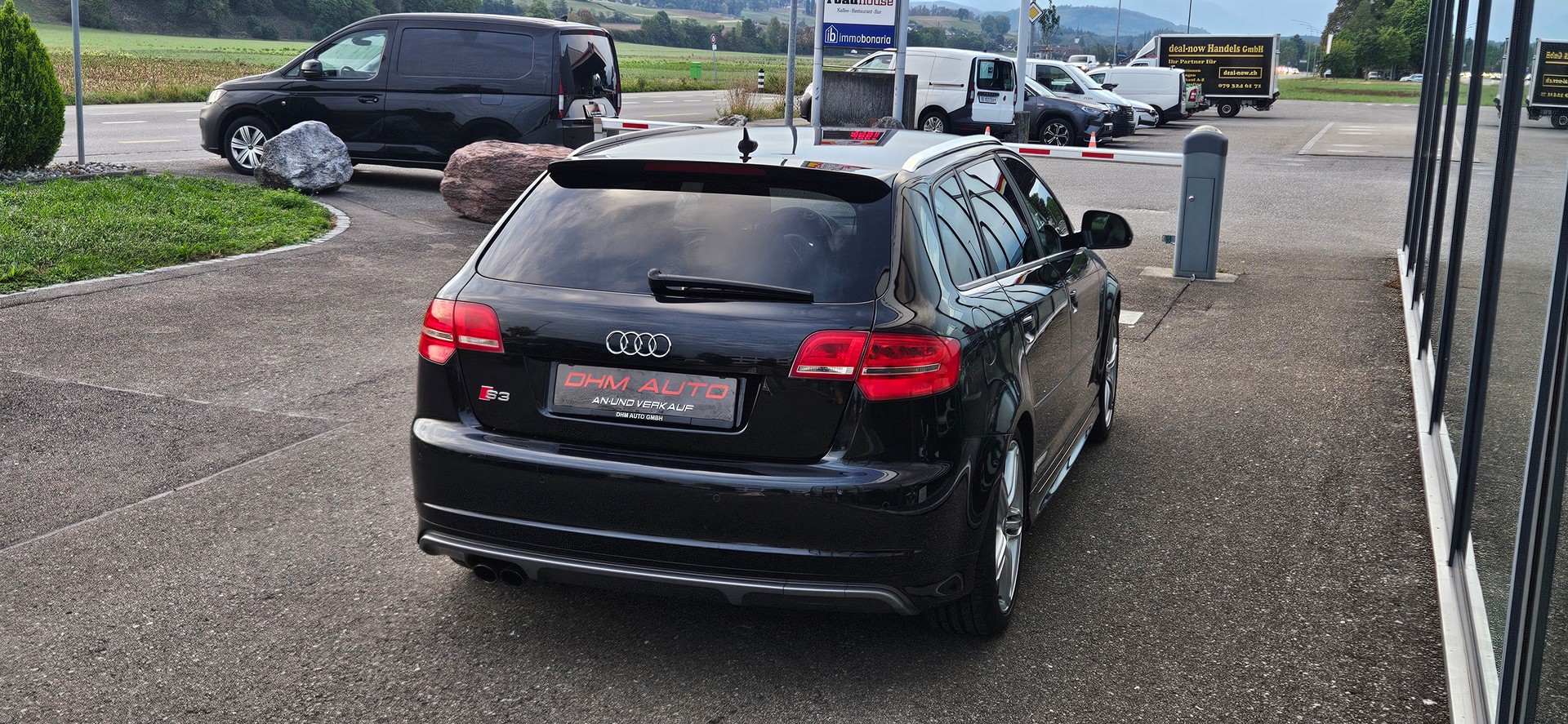 AUDI S3 Sportback 2.0 TFSI quattro S-tronic-image-6