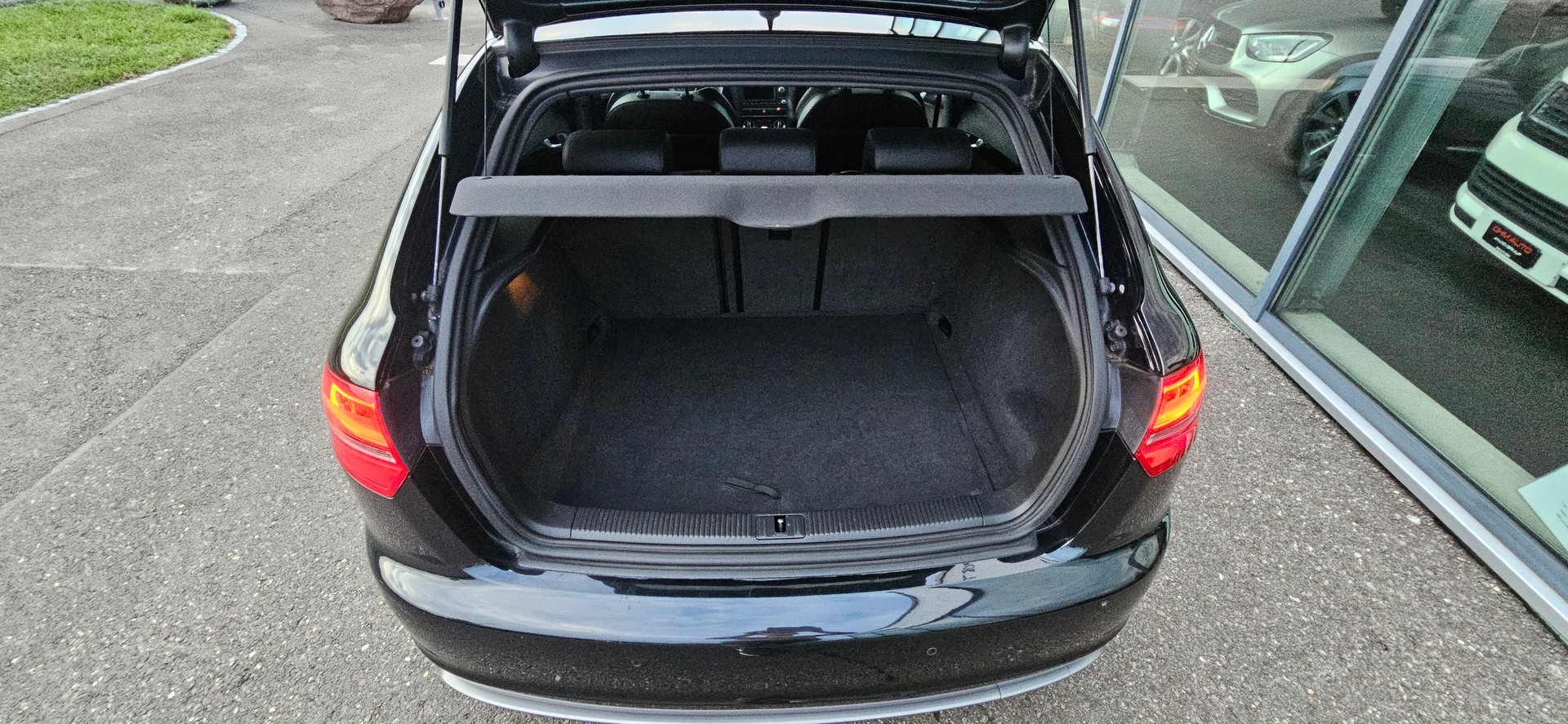 AUDI S3 Sportback 2.0 TFSI quattro S-tronic-image-13