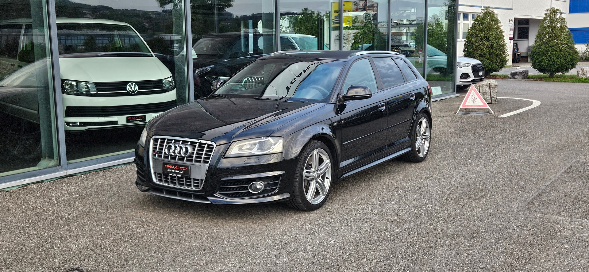 AUDI S3 Sportback 2.0 TFSI quattro S-tronic-image-1