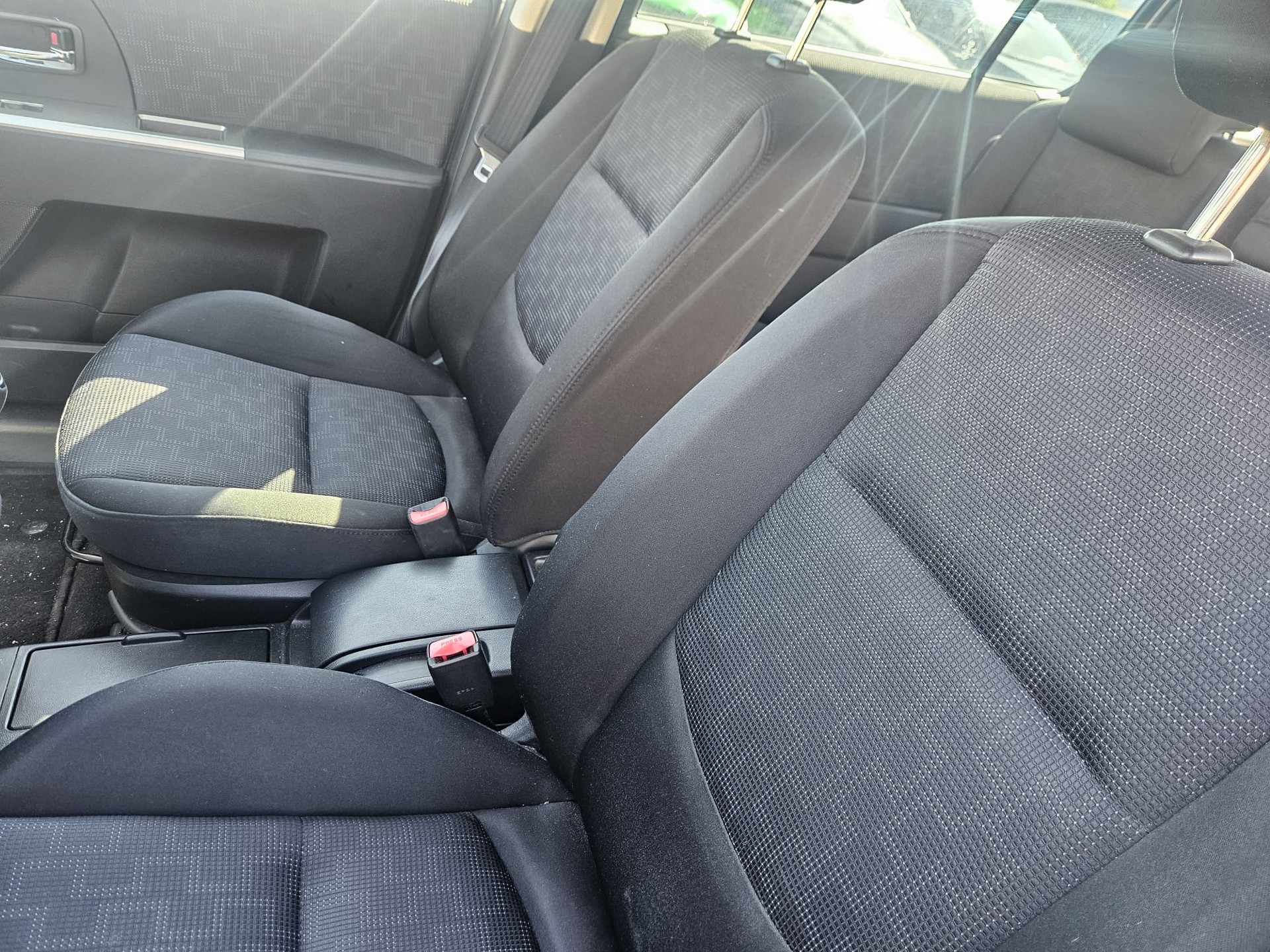 MAZDA 5 2.0d 16V Exclusive-image-8