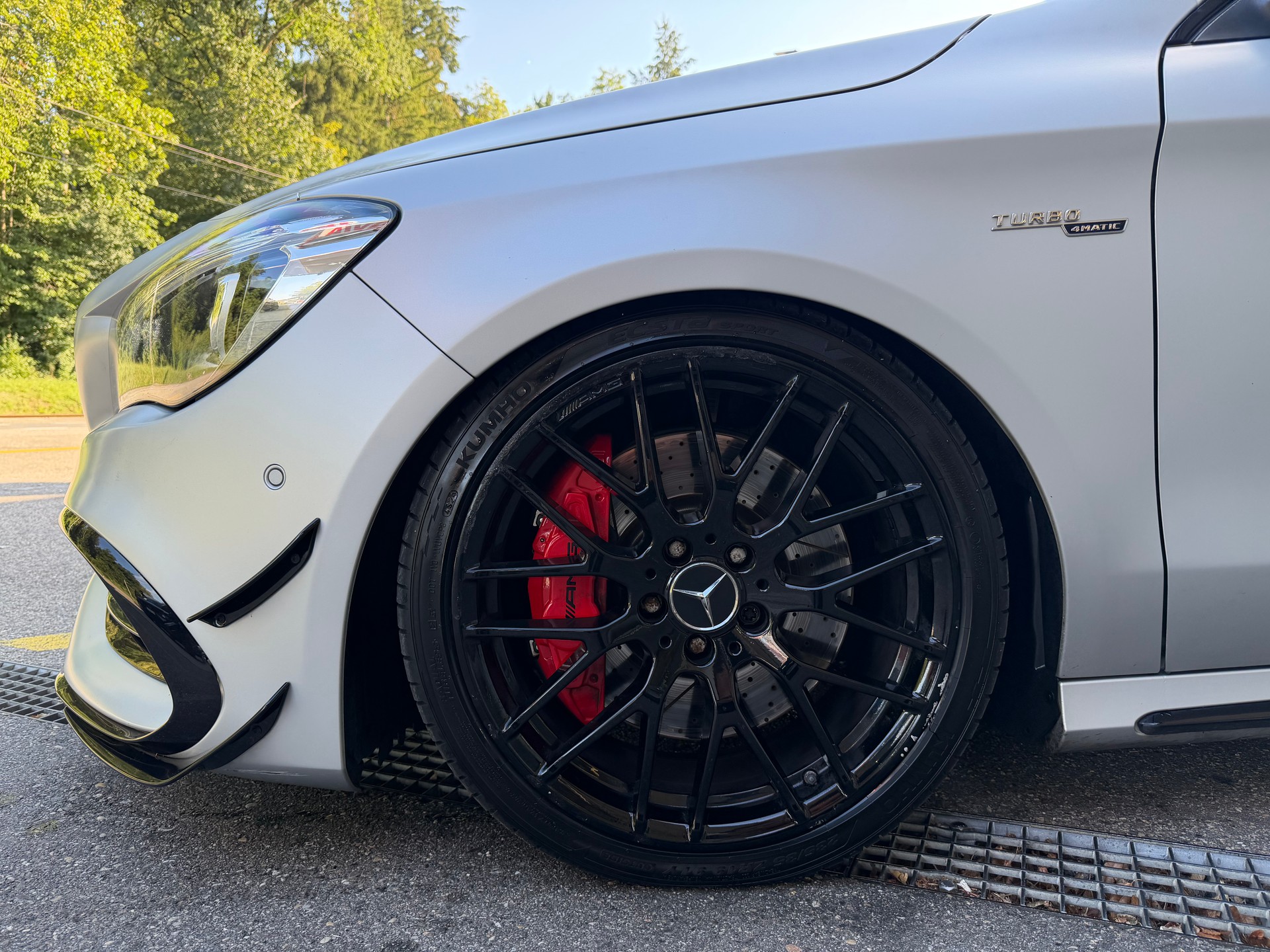 MERCEDES-BENZ CLA 45 AMG 4Matic Speedshift-image-2