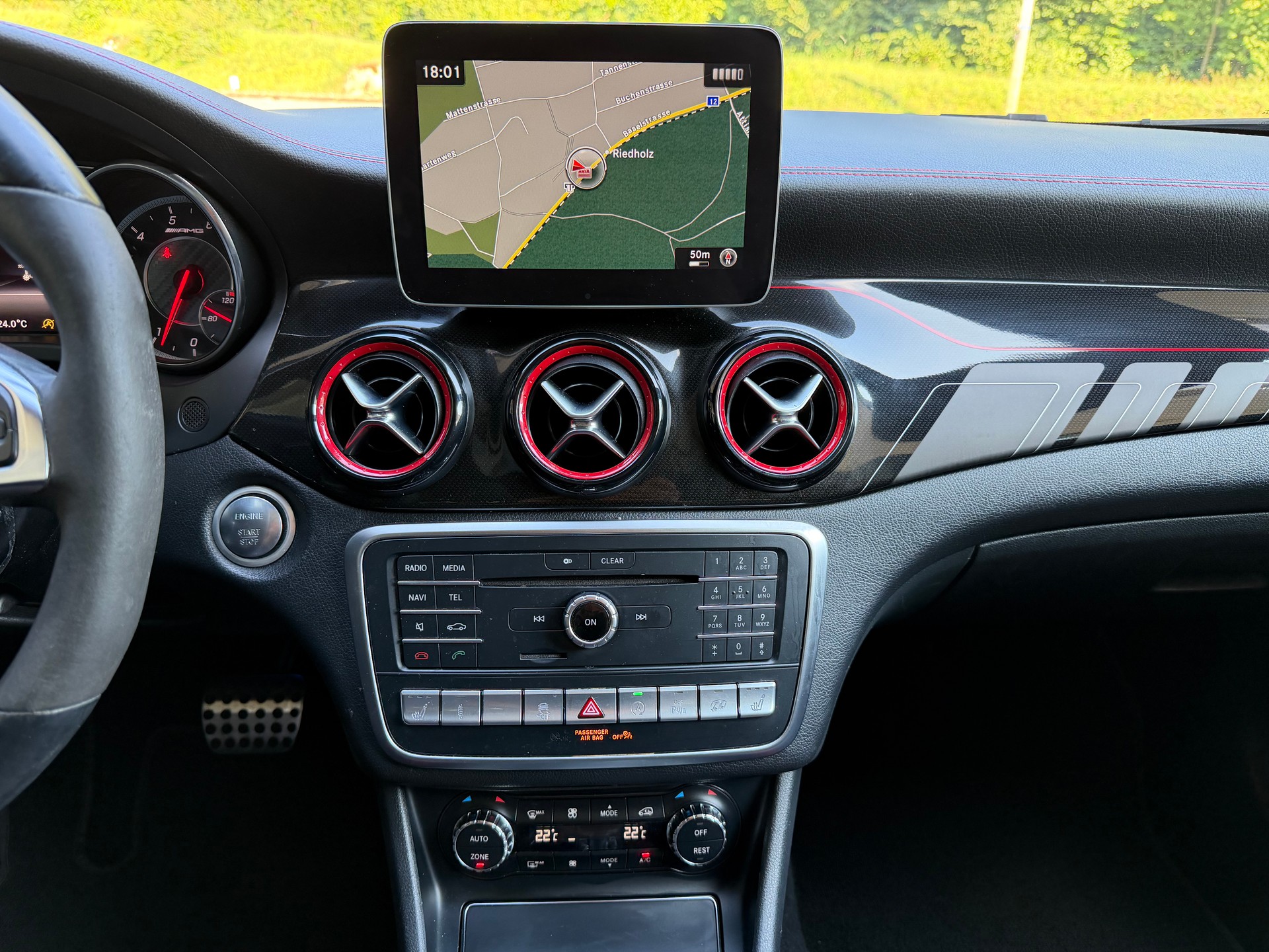 MERCEDES-BENZ CLA 45 AMG 4Matic Speedshift-image-10