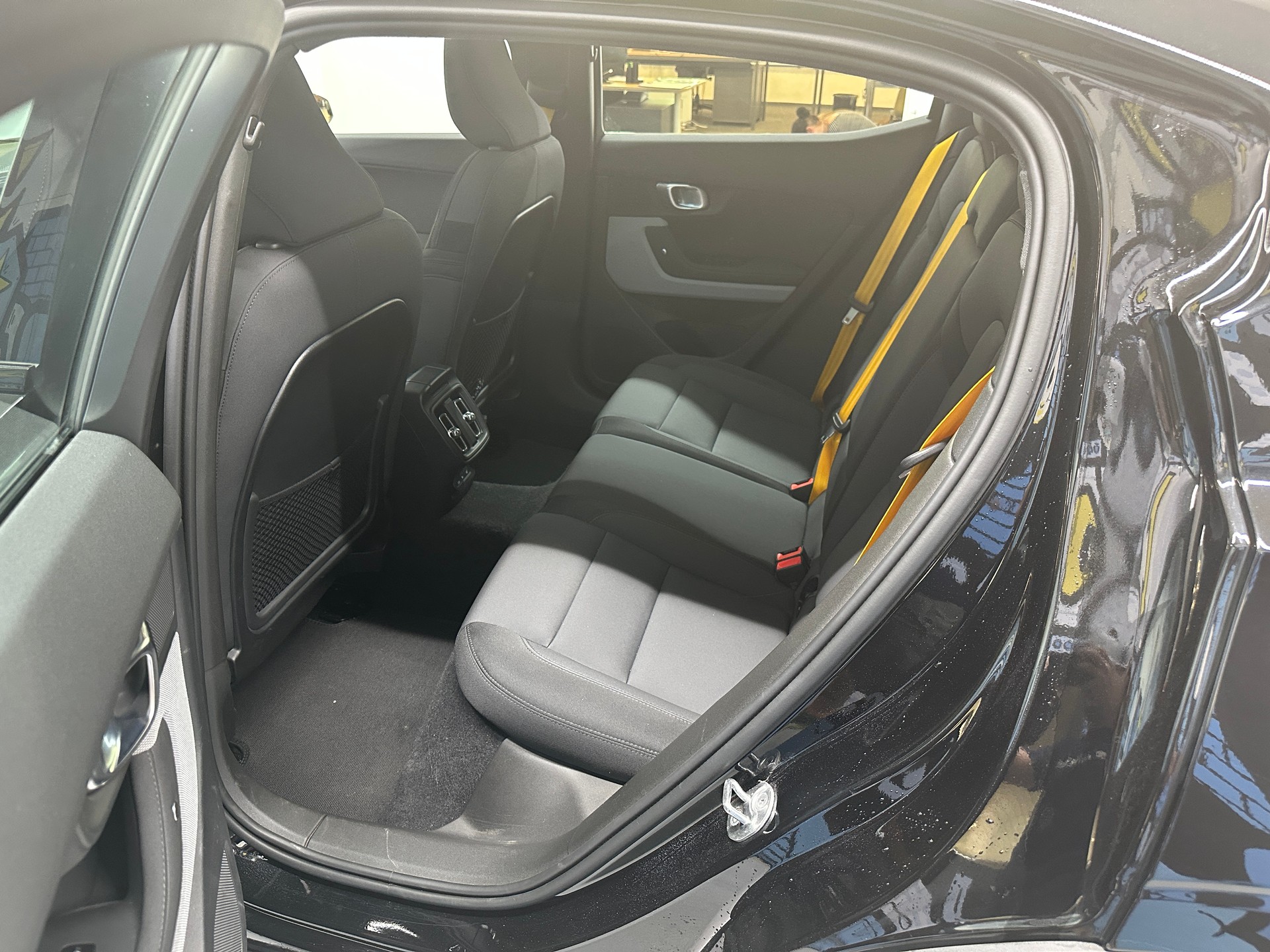 POLESTAR Polestar 2 Long Range Dual Performance 78 kWh MY23-image-8