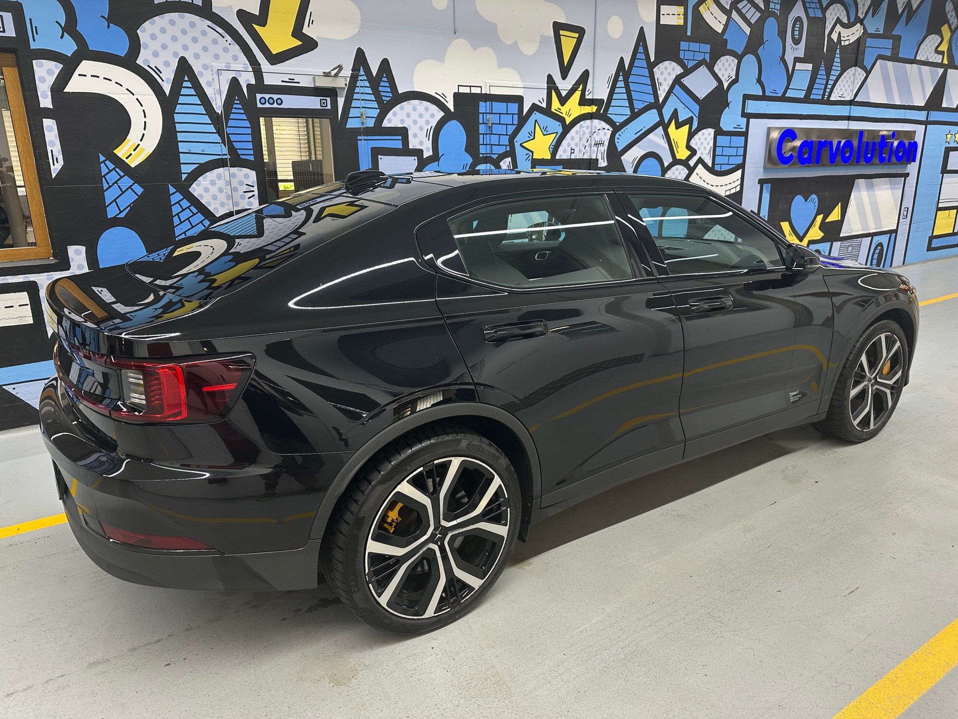 POLESTAR Polestar 2 Long Range Dual Performance 78 kWh MY23-showroom-element-3