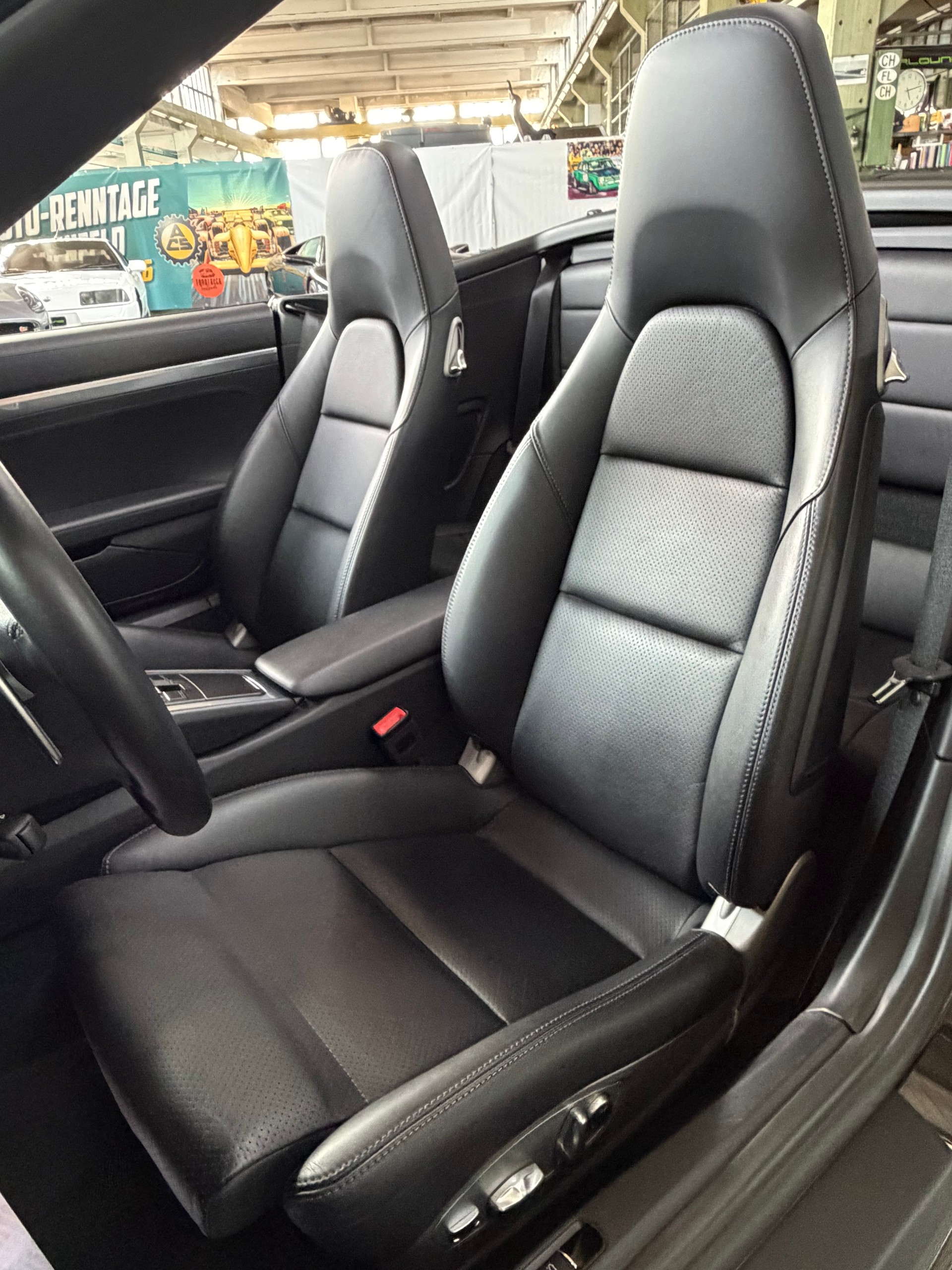PORSCHE 911 Turbo Cabriolet PDK Automat-image-22