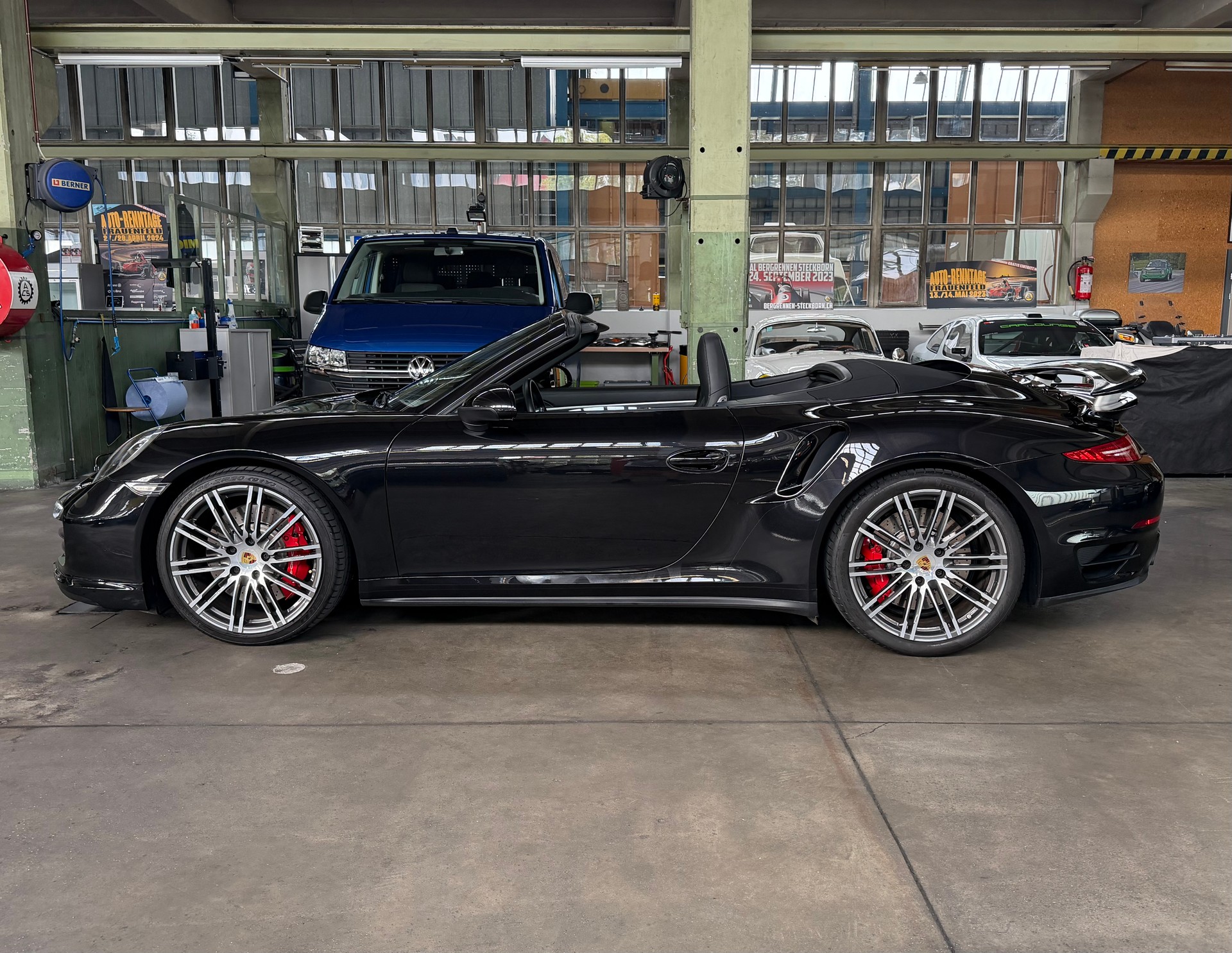 PORSCHE 911 Turbo Cabriolet PDK Automat-image-11